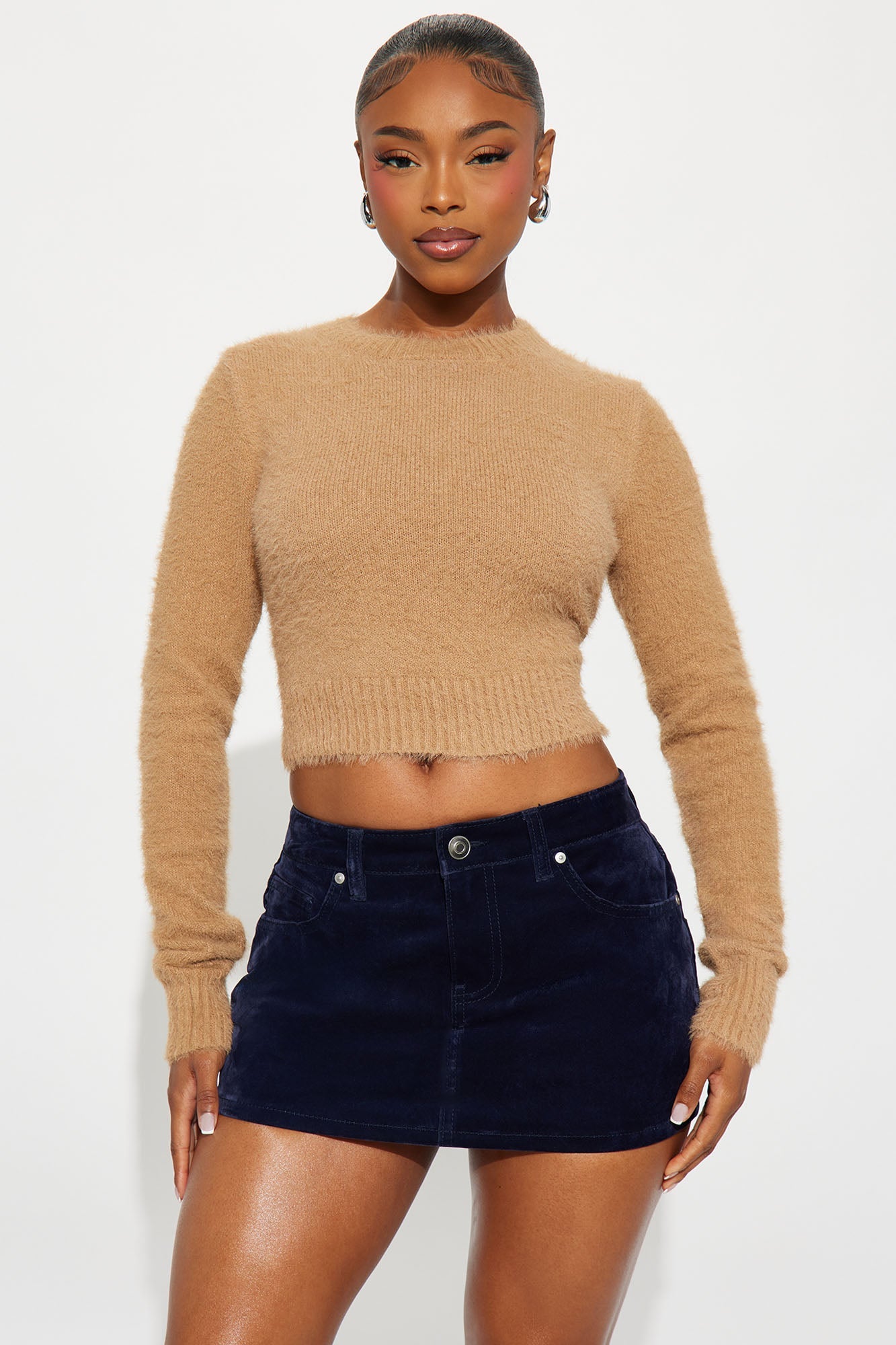 Alayna Crew Neck Fuzzy Sweater - Camel