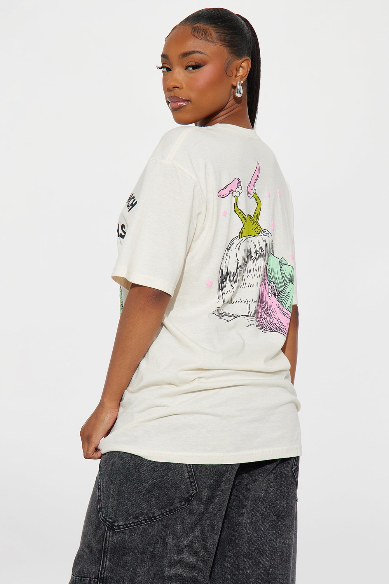 The Grinch Stole Christmas Tee - Sand