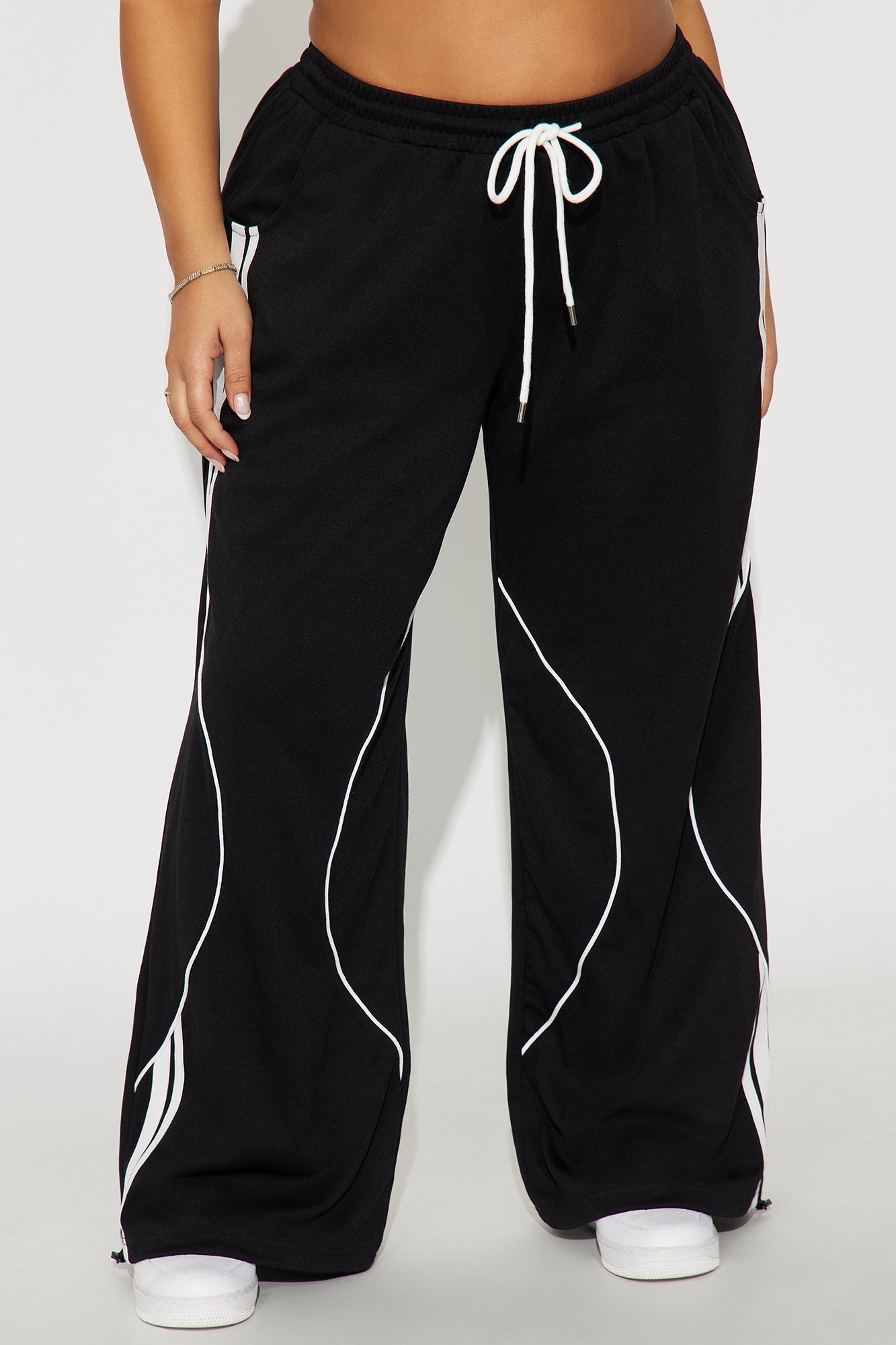 Jax Drawstring Wide Leg Pants 30″ - Black/combo