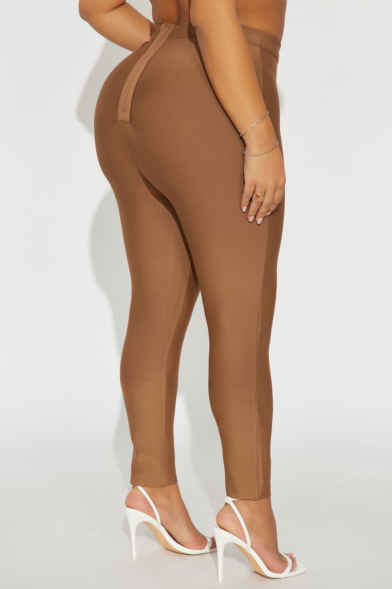 Serafina Bandage Skinny Pants 27″ - Mocha
