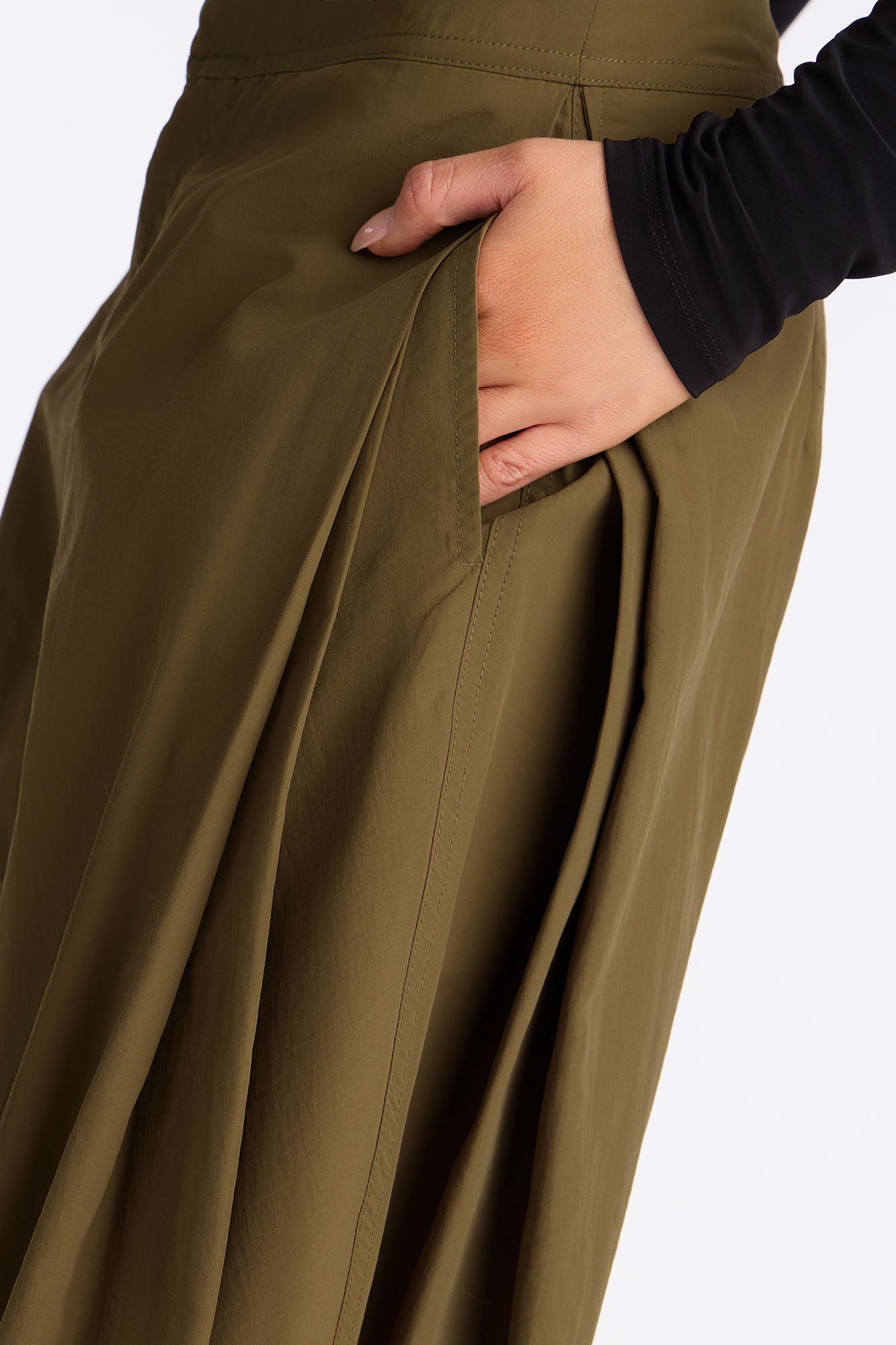 Nylon Windbreaker Pant - Military Green