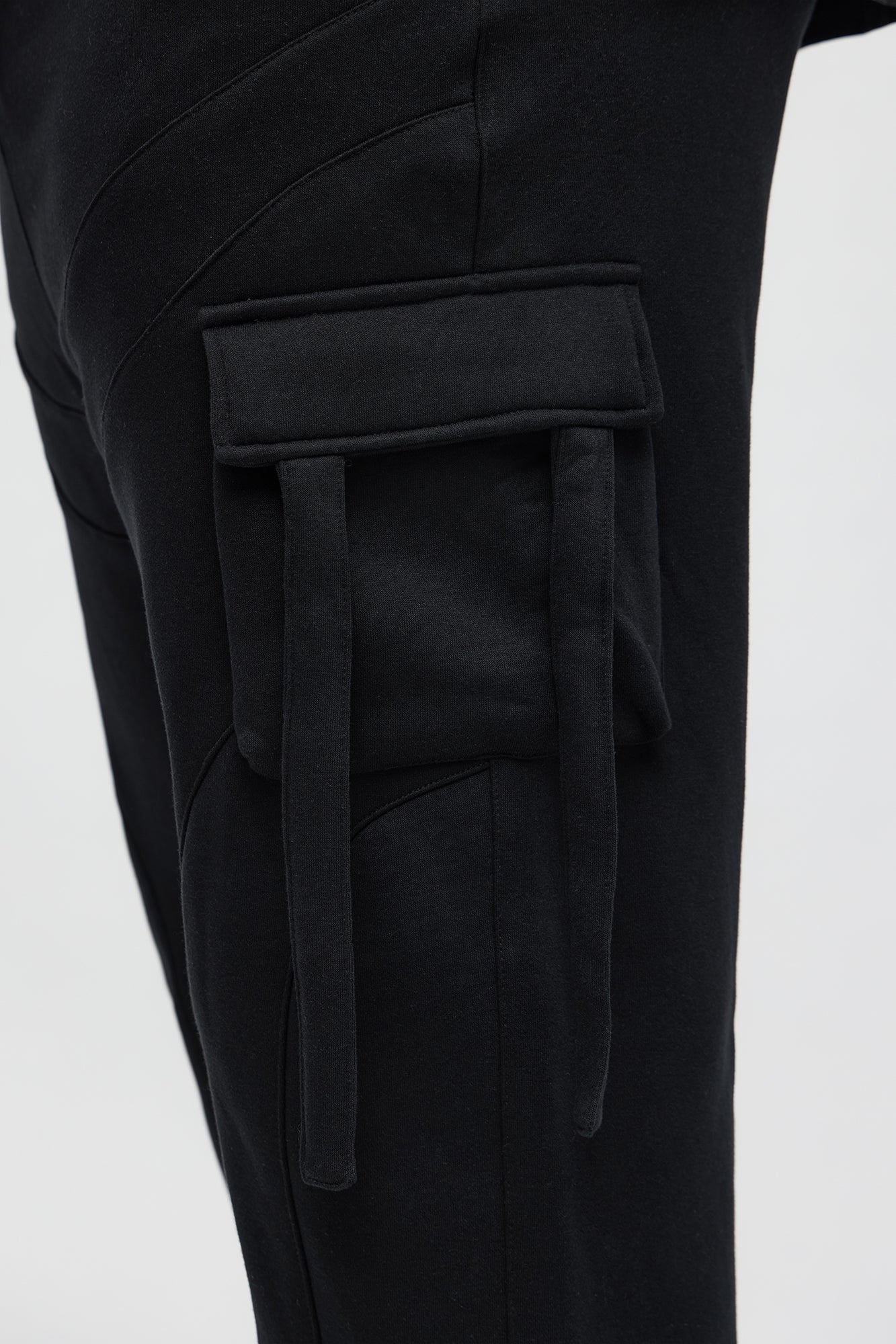 Baggy Cargo Look At Me Sweatpants - Black