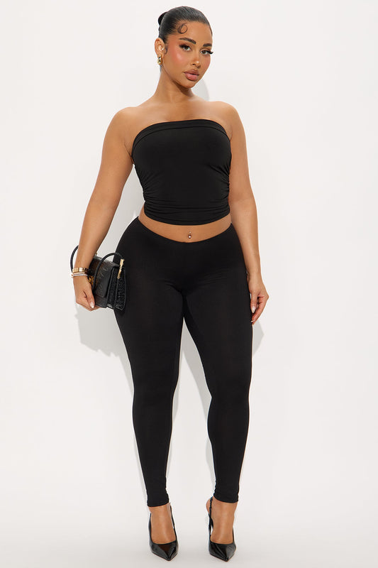 Feeling Cheeky Mid Rise Ruched Butt Legging - Black