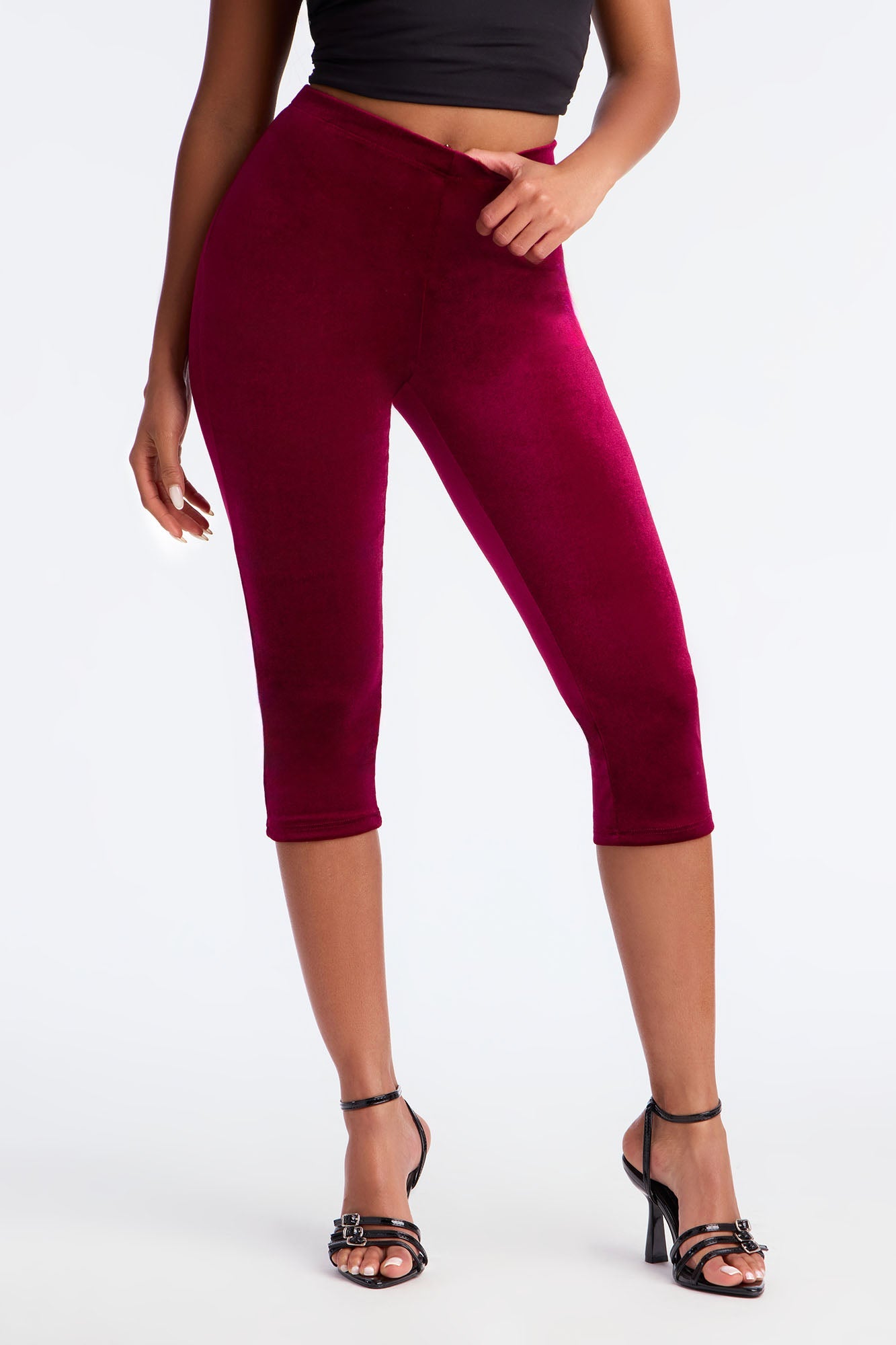 Analisa High Rise Velvet Capri Legging 19″ - Wine