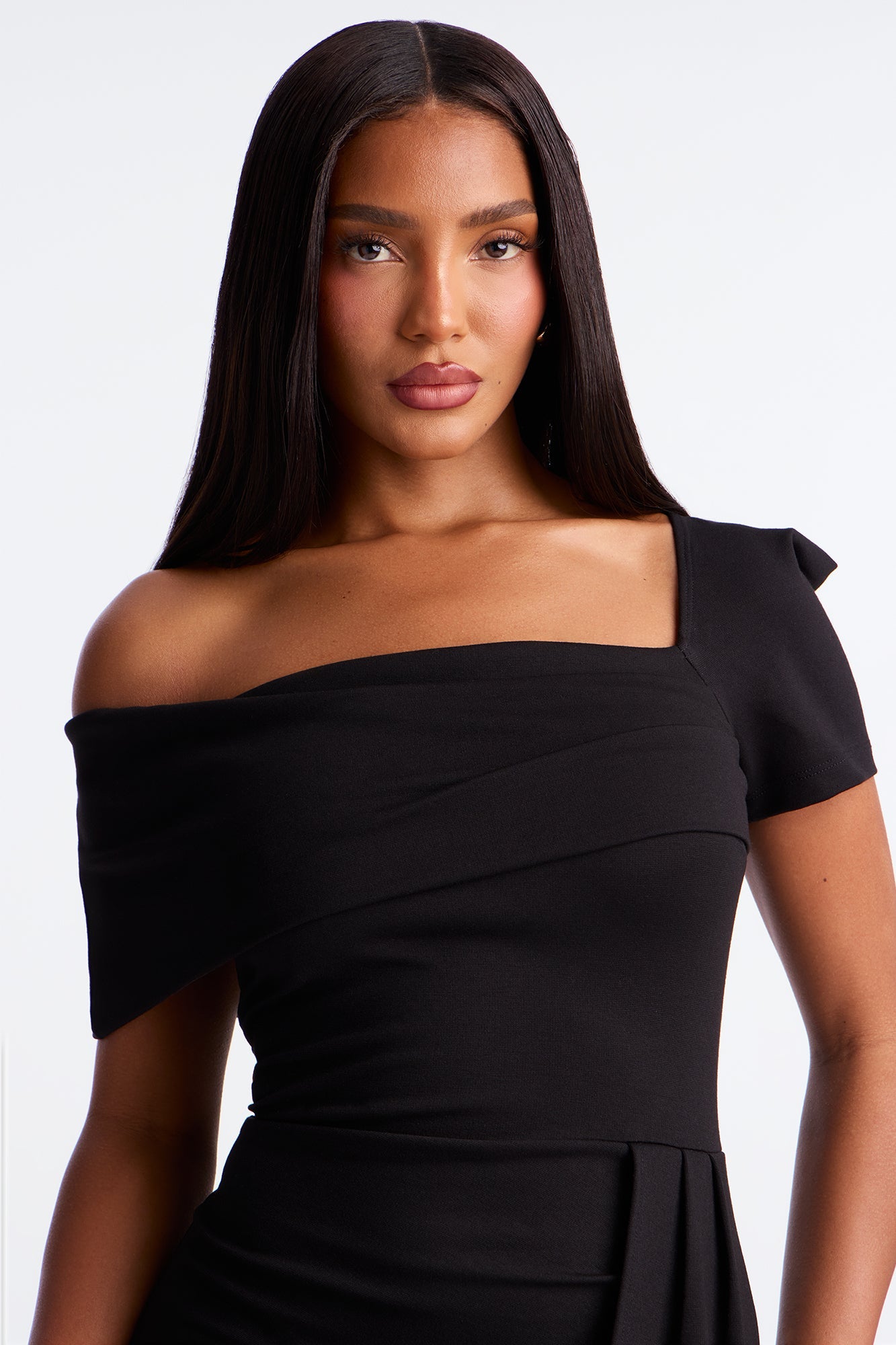 Sadie Short Sleeve Body Sculpting Ponte Midi Dress - Black