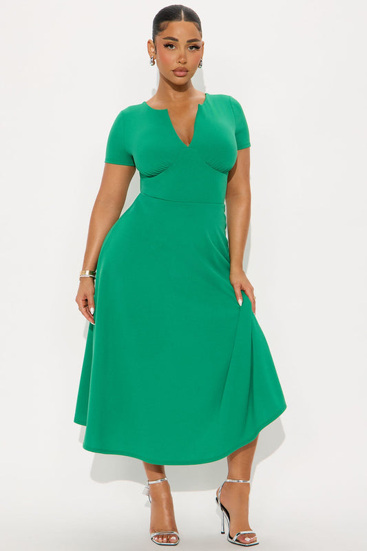 Charolette Short Sleeve Midi Dress - Kelly Green