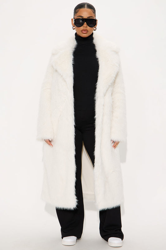 Steal The Show Faux Fur Coat - Off White