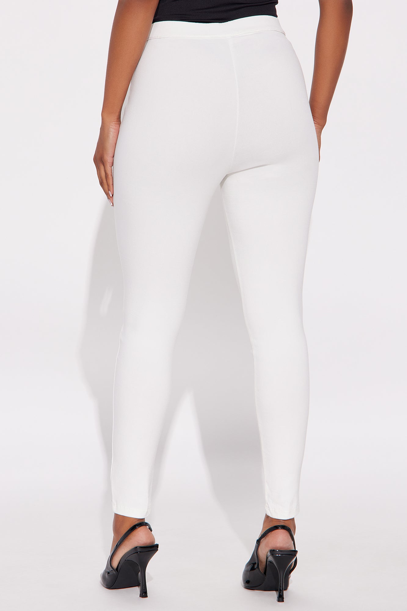 Just Fine High Rise Skinny Pant - Off White