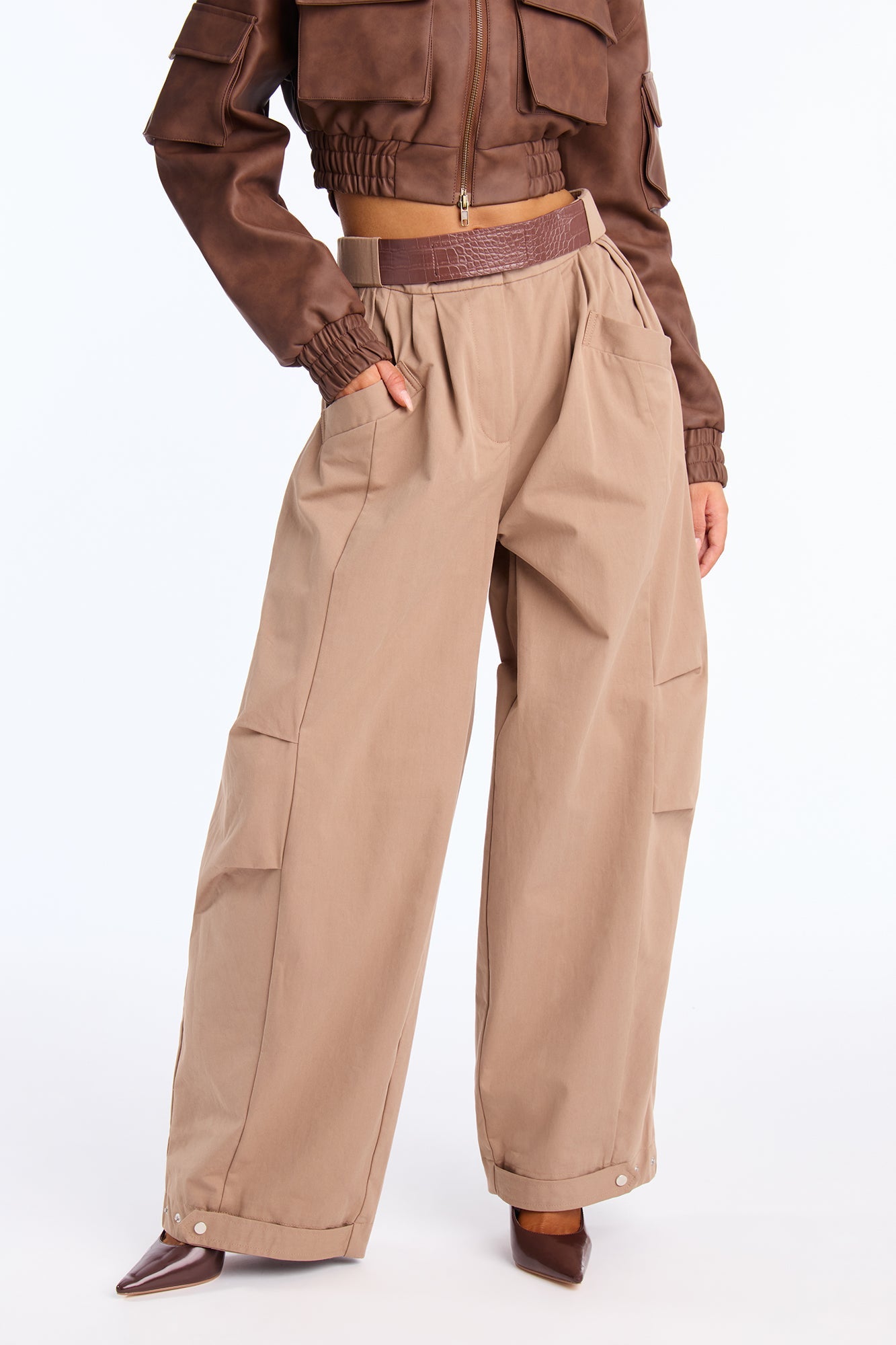 Better Days Barrel Leg Pants 33 - Mocha