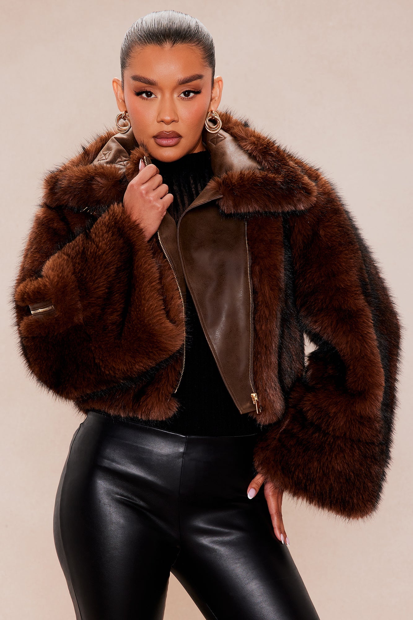 Rue Buckle Cropped Faux Fur Jacket - Brown