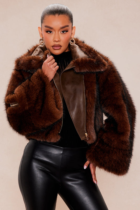 Rue Buckle Cropped Faux Fur Jacket - Brown