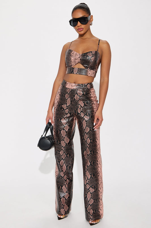 Bad Behavior Faux Leather Snake Skin Pant 32 - Pink/combo