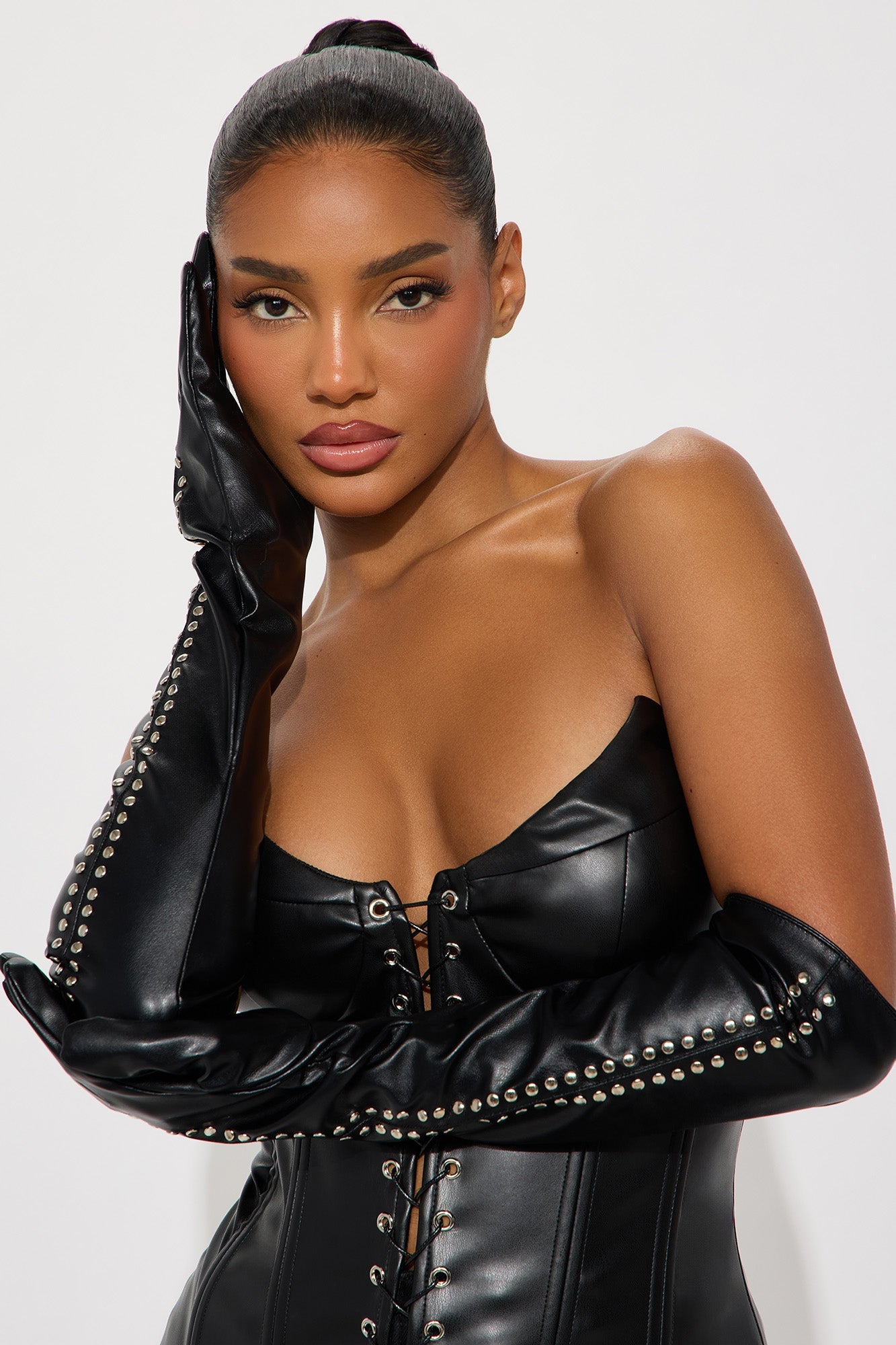 Cold City Nights Gloves - Black