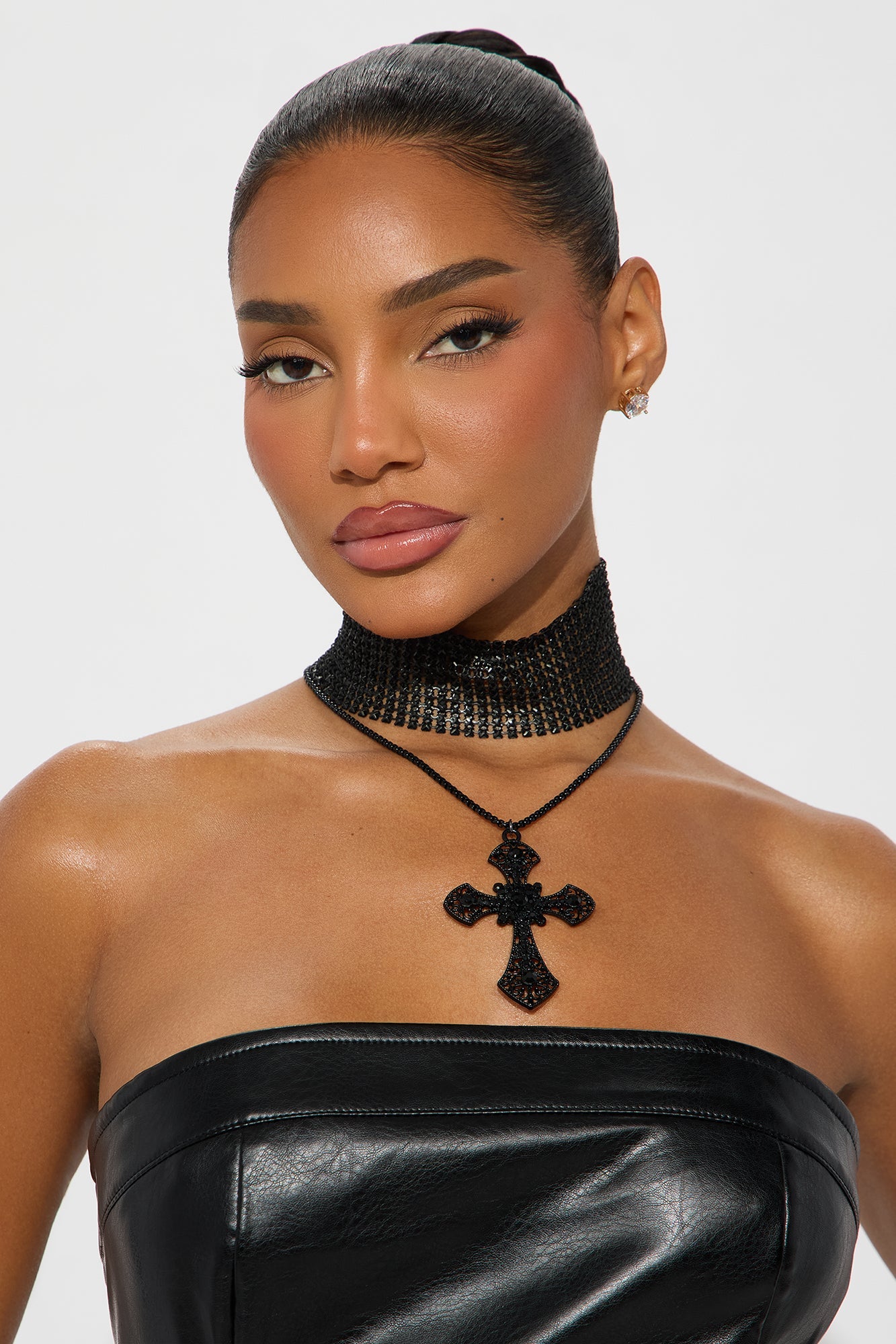Good Intentions Cross Choker Necklace - Black