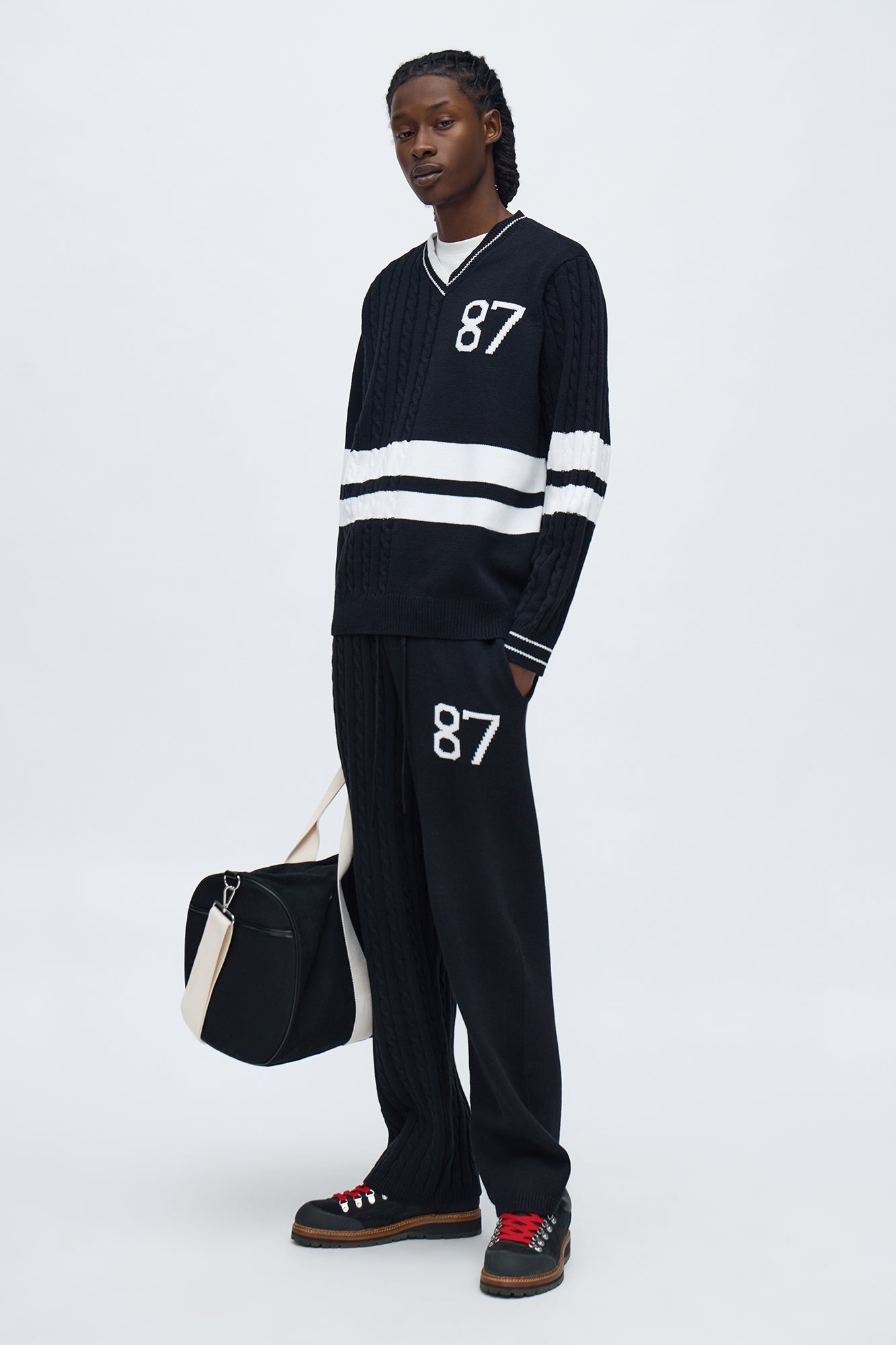 Preppy Life V Neck Sweater - Black/combo