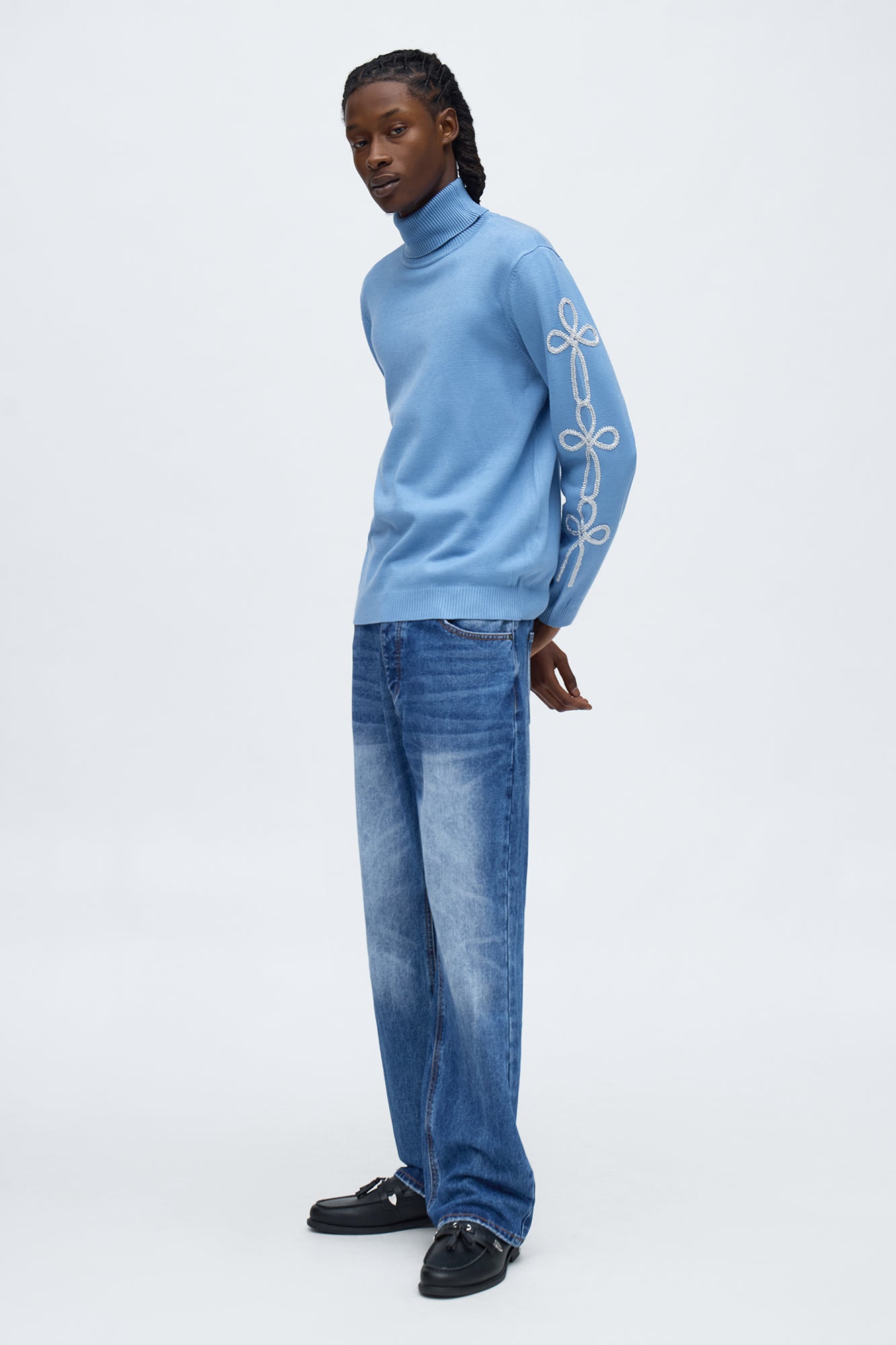 Turtle Neck Knit Sweater - Light Blue