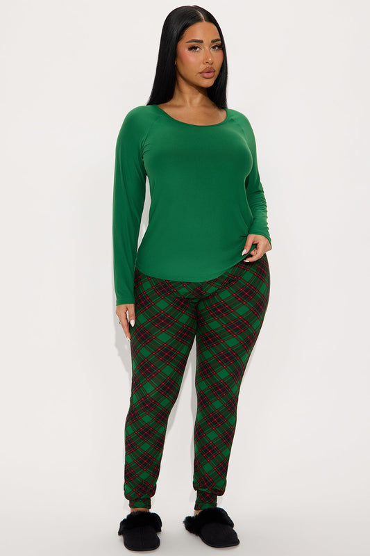 Winter Mood Matching Family Long Sleeve PJ Jogger Set - Green/combo