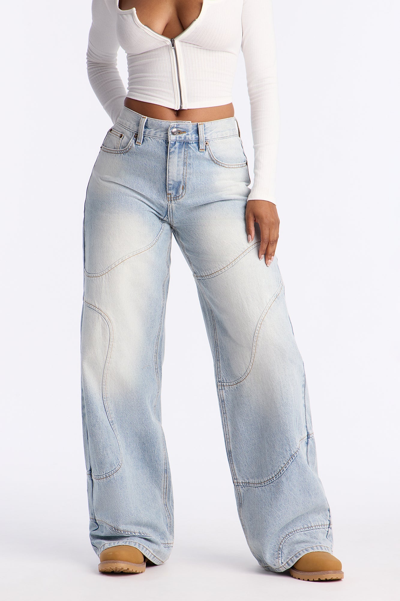 Sierra Seaming Wide Leg Jeans - Light Wash