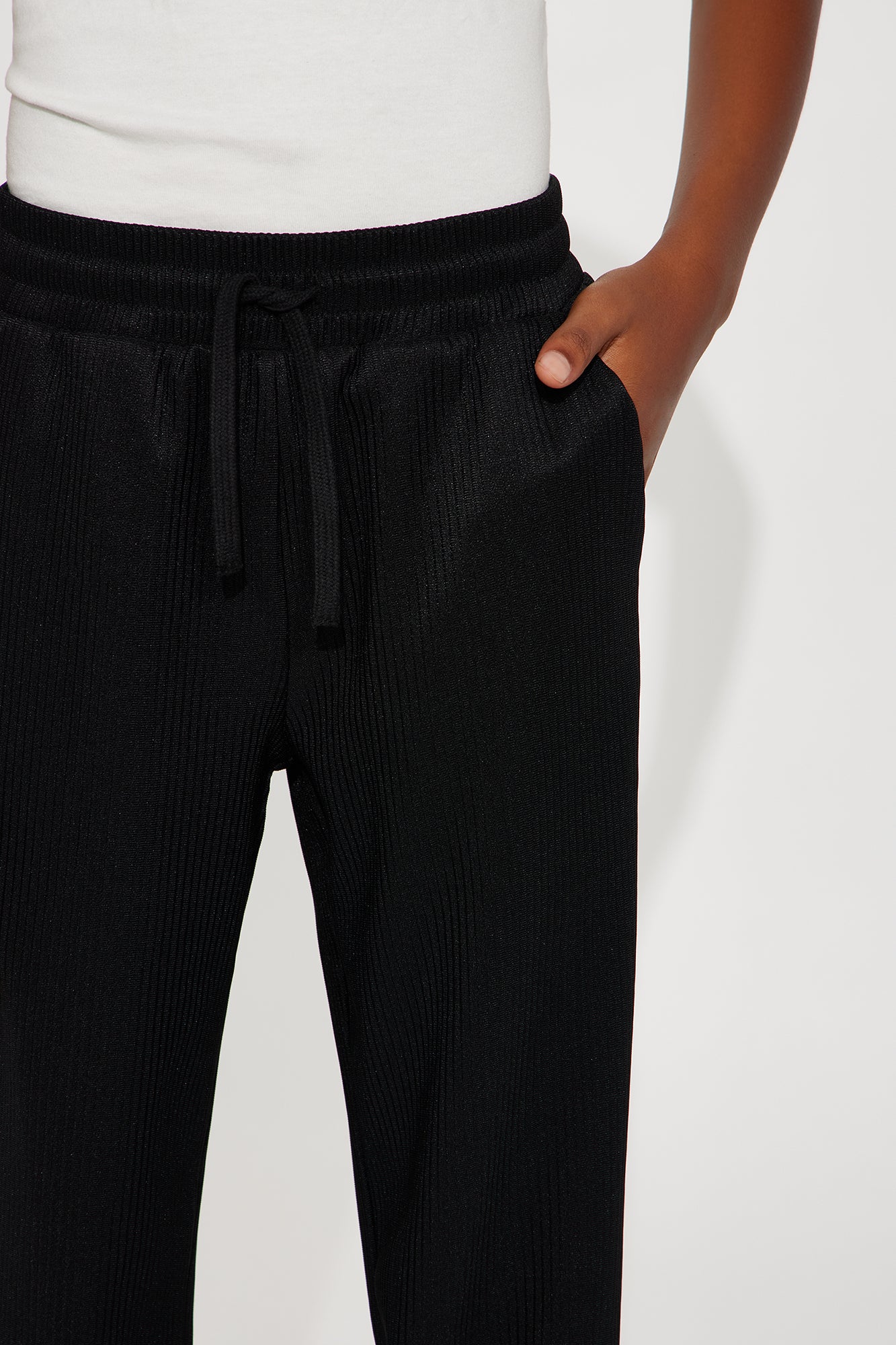 Mini Show Up Baggy Elastic Waist Pant - Black