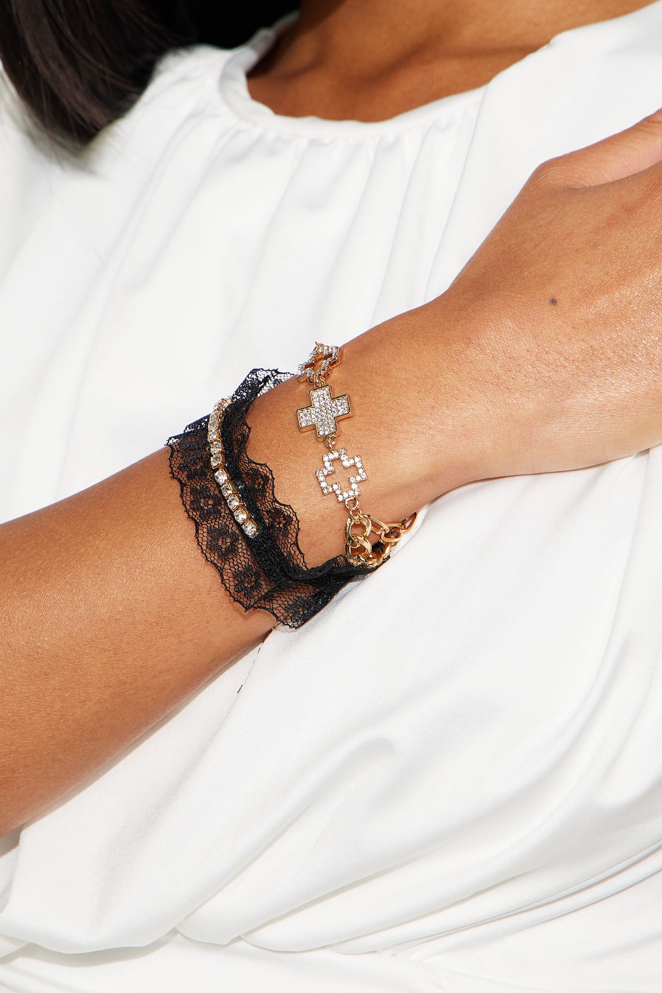 Night Live Rhinestone & Cross 2 Piece Bracelet Set - Black/Gold