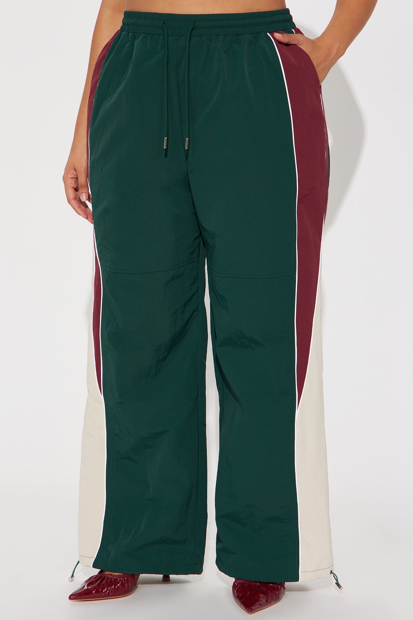 Taking Off Windbreaker Track Pant - Hunter Green