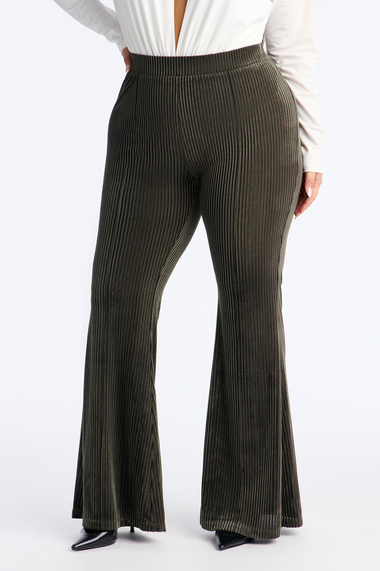 Imani Velvet Pinstripe Flare Pant 33″ - Olive