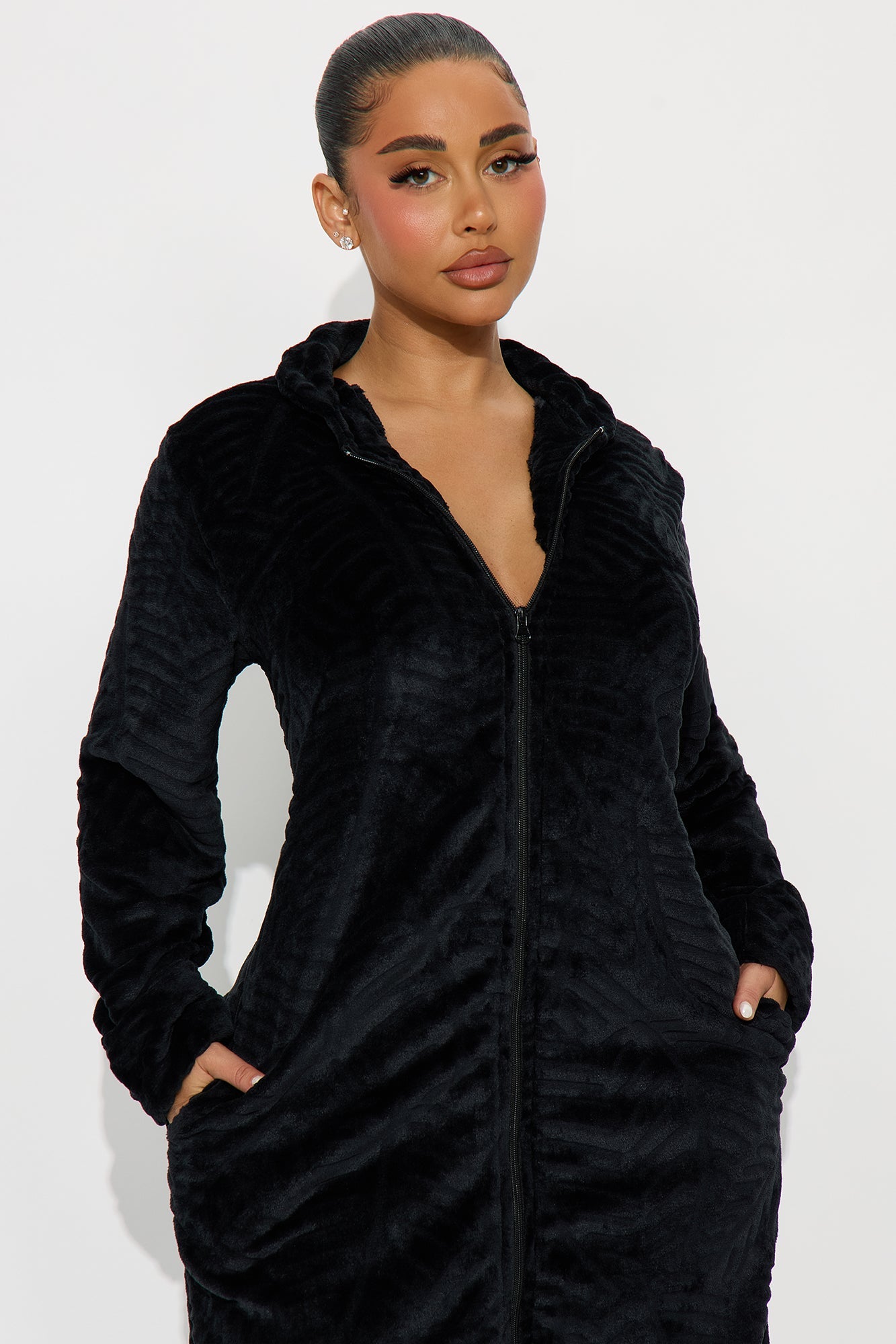 Sleepy Mood Fleece Zip Front Robe - Black