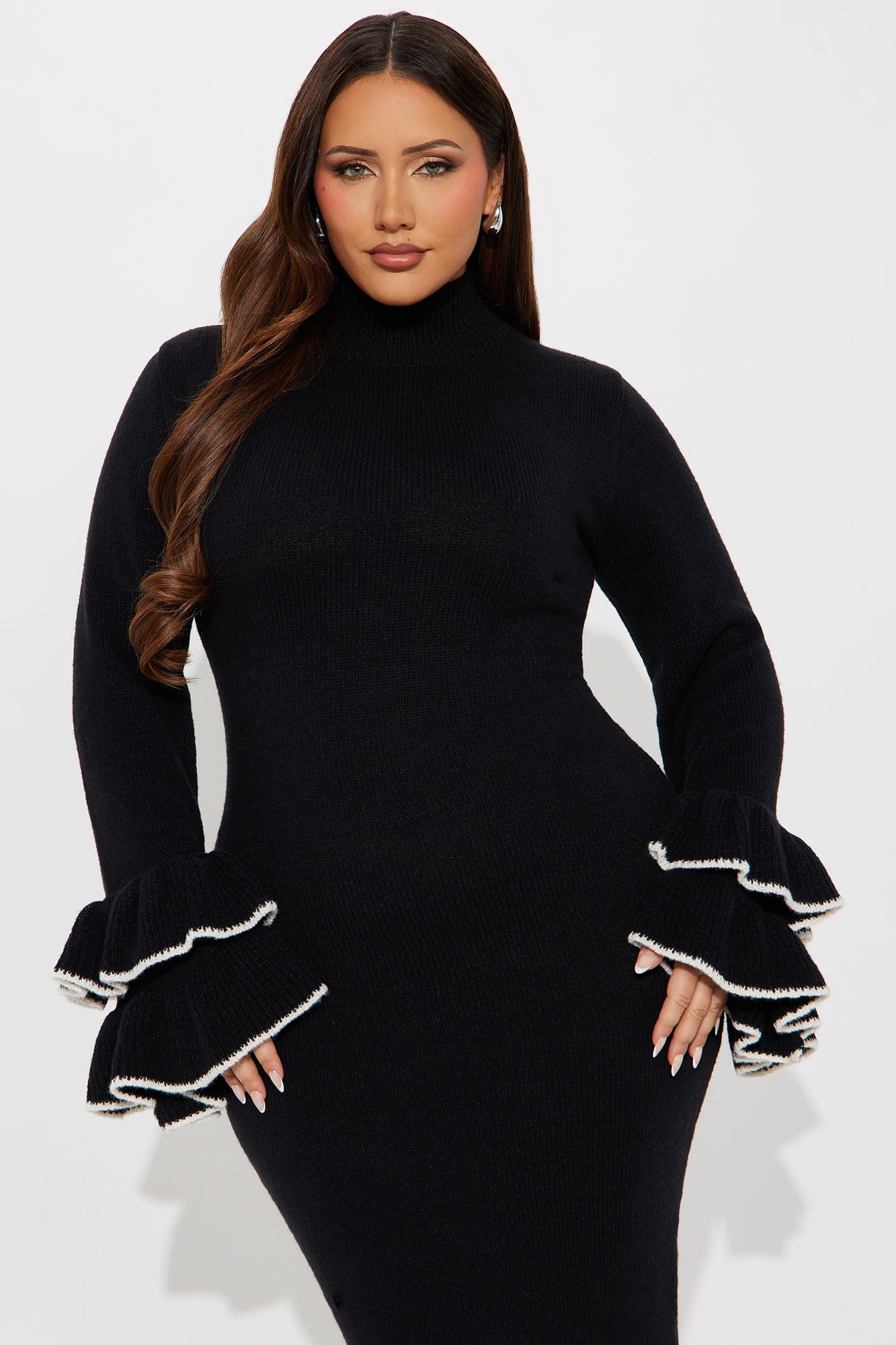 Rylee Ruffle Sweater Maxi Dress - Black/White