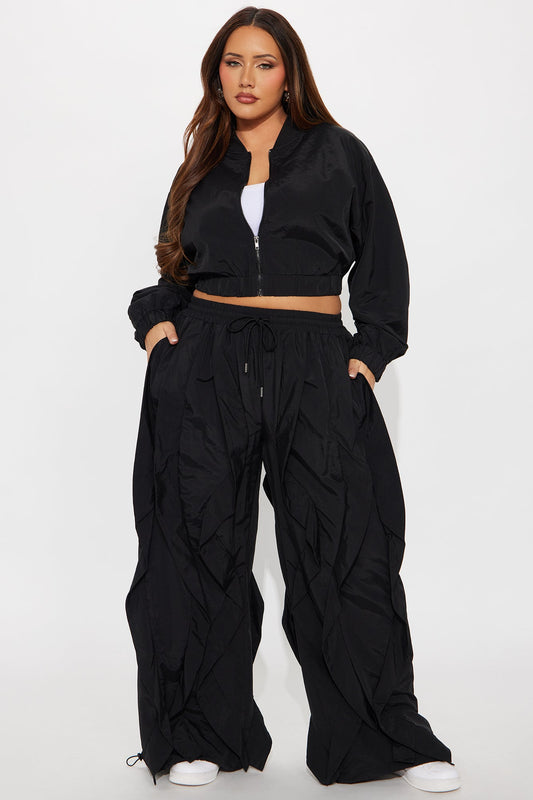 Iris Windbreaker Ruffled Pant Set - Black