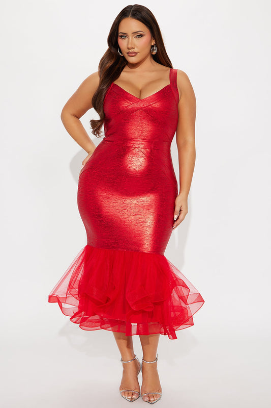 Mermaid Fresh Out Of Fashion Week Midi Dress - Red