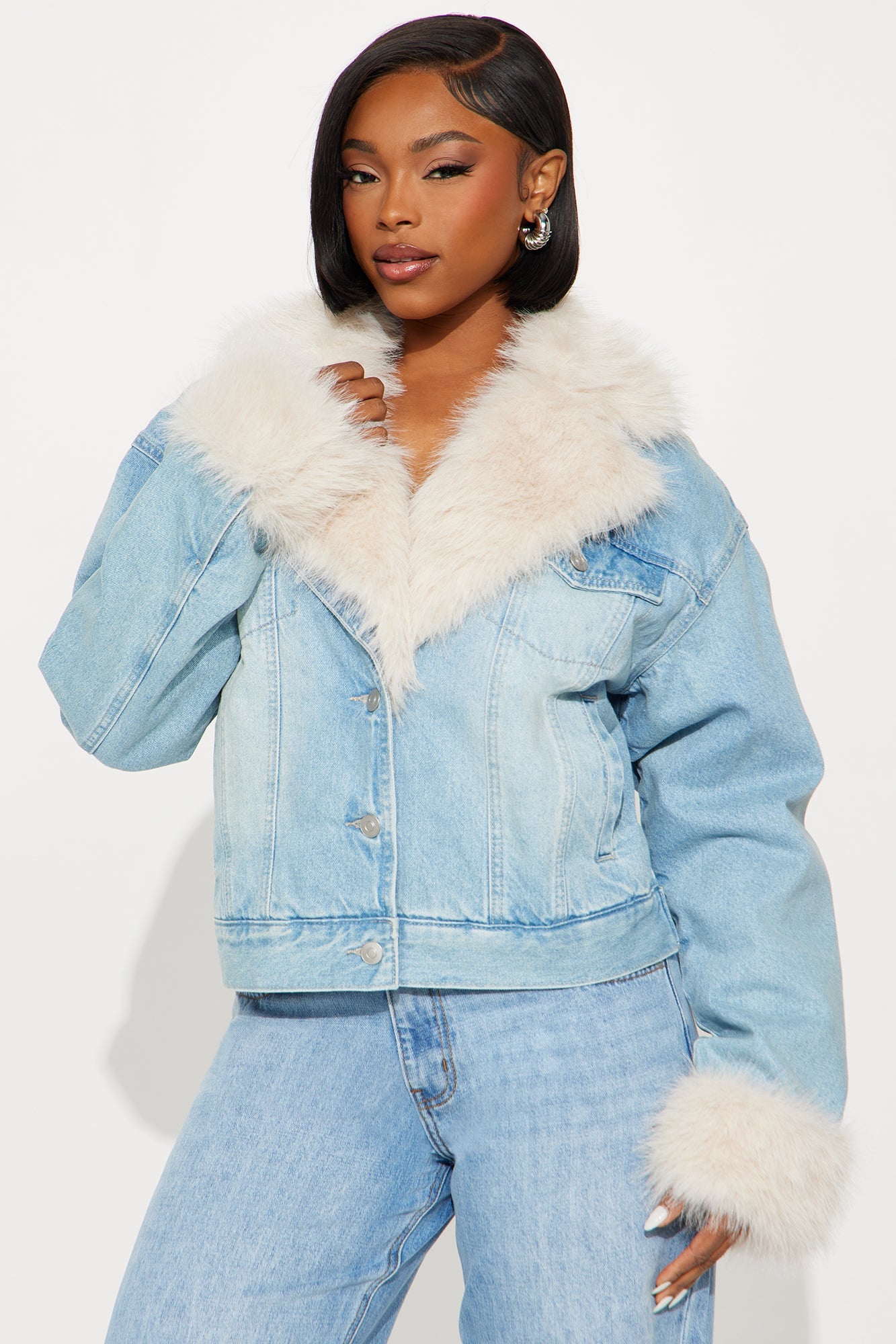 Touch Of Class Faux Fur Trim Denim Jacket - Light Wash