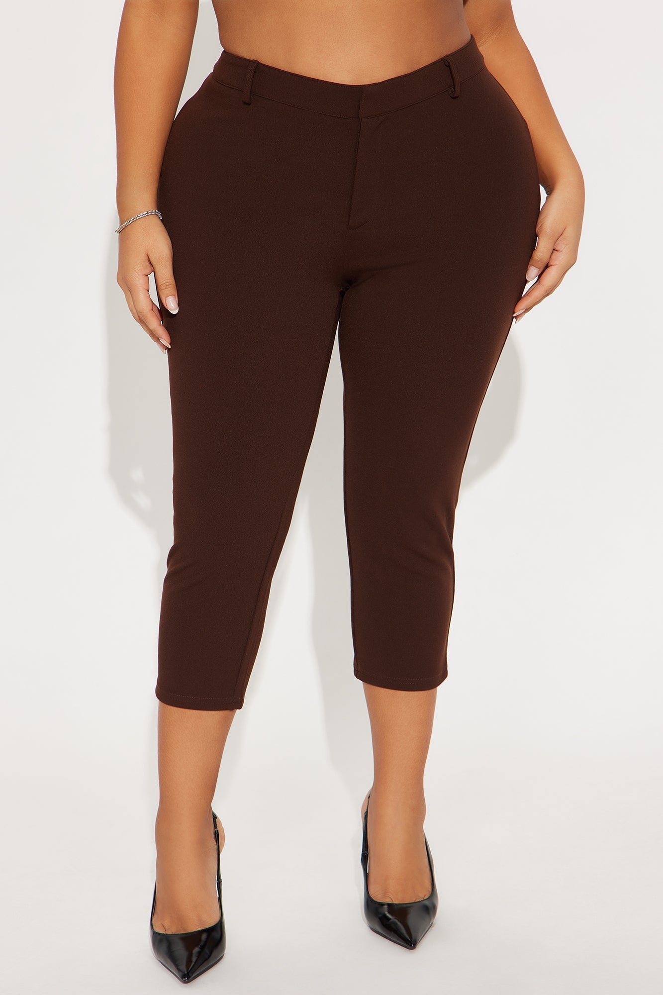 Under One Condition Crepe Capri Pant - Chocolate