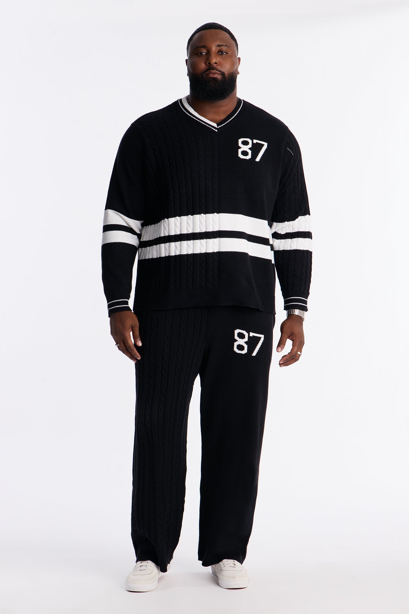 Preppy Life V Neck Sweater - Black/combo