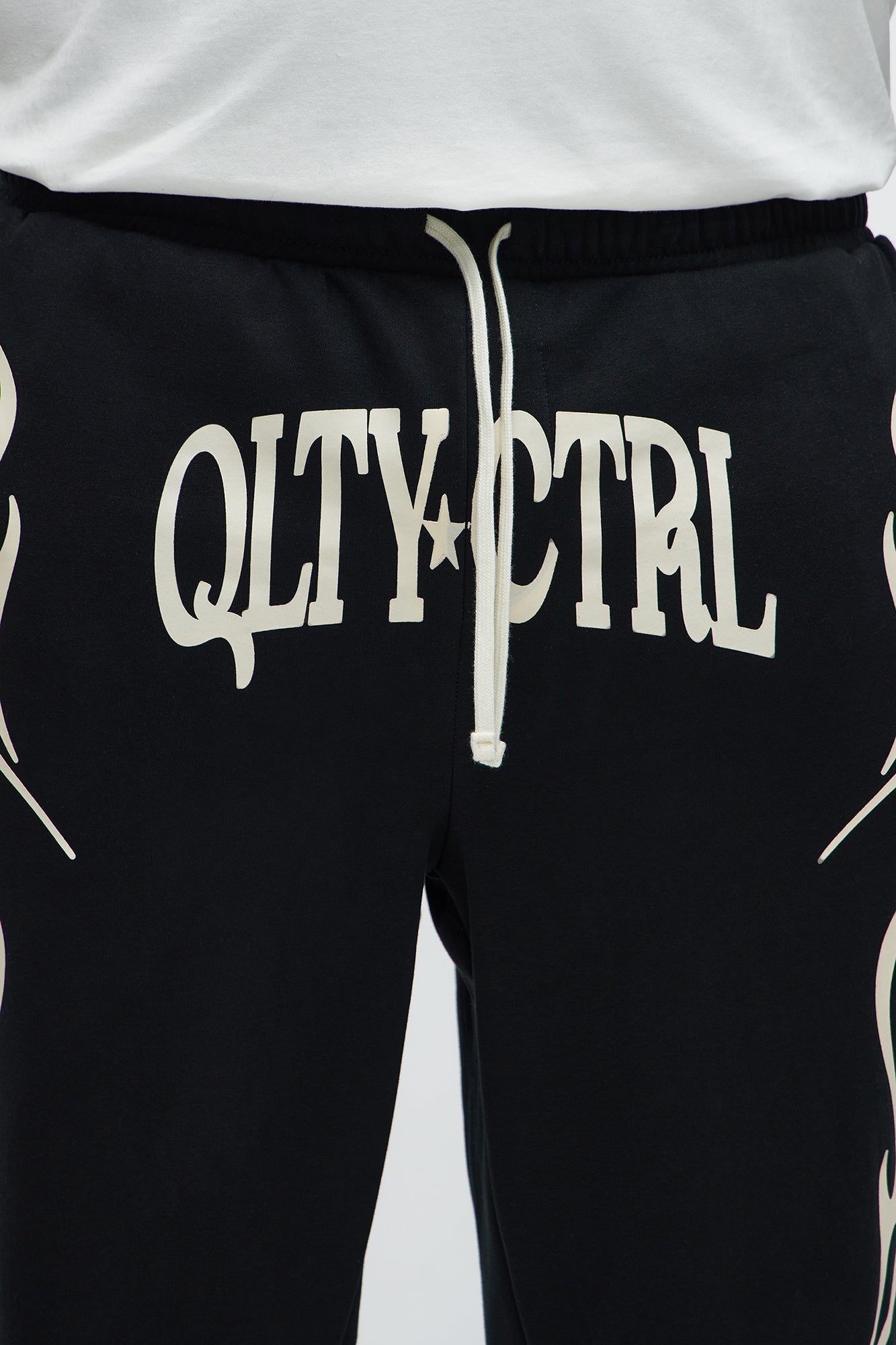 Relaxed Under Control Straight Sweatpants - Black
