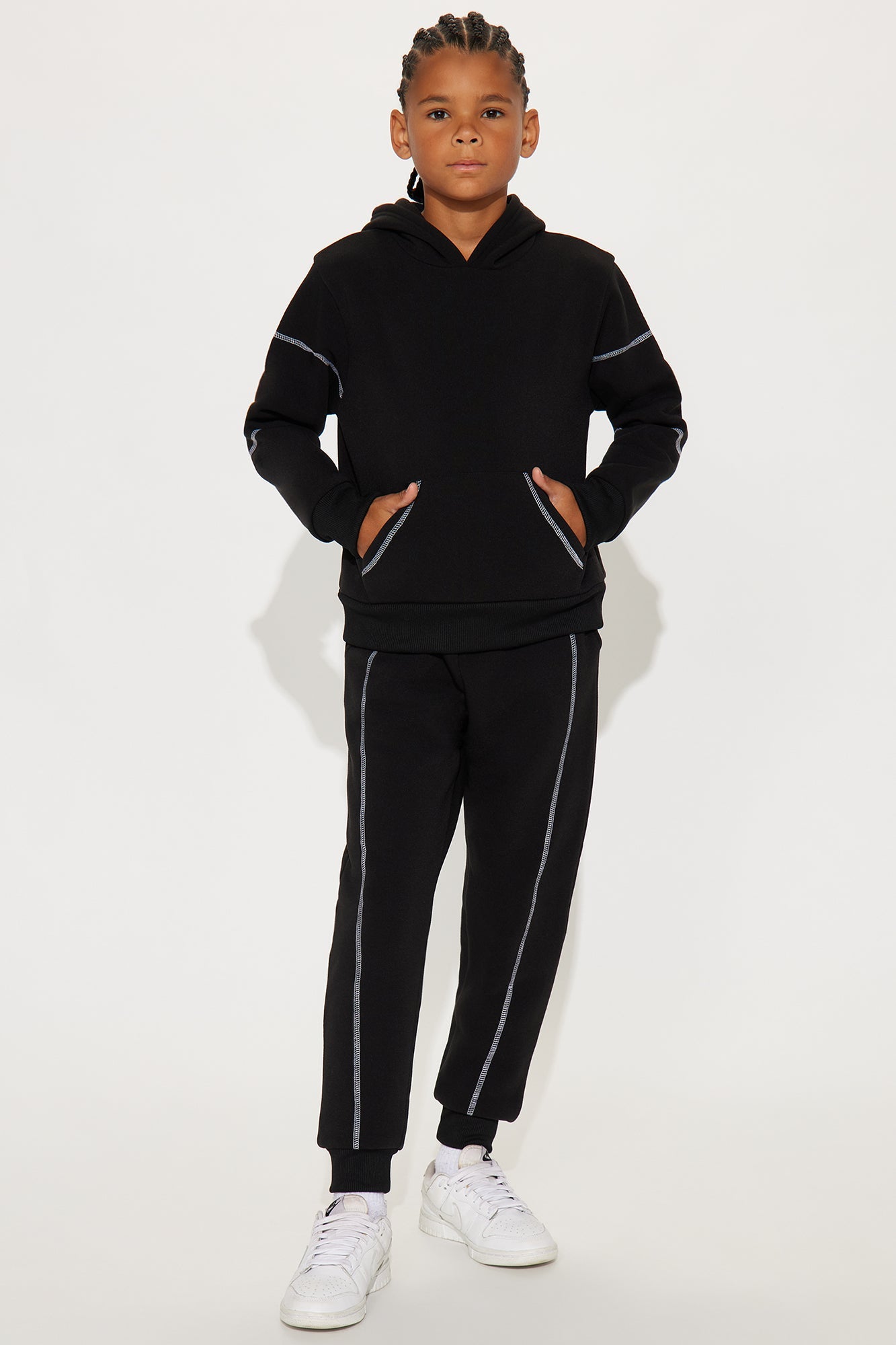 Mini Aaron Contrast Stitching Hoodie And Jogger Pant Set - Black