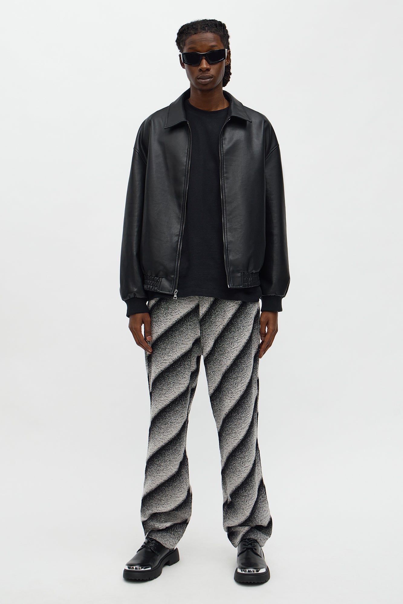 Straight Faded Lines Pant - Black