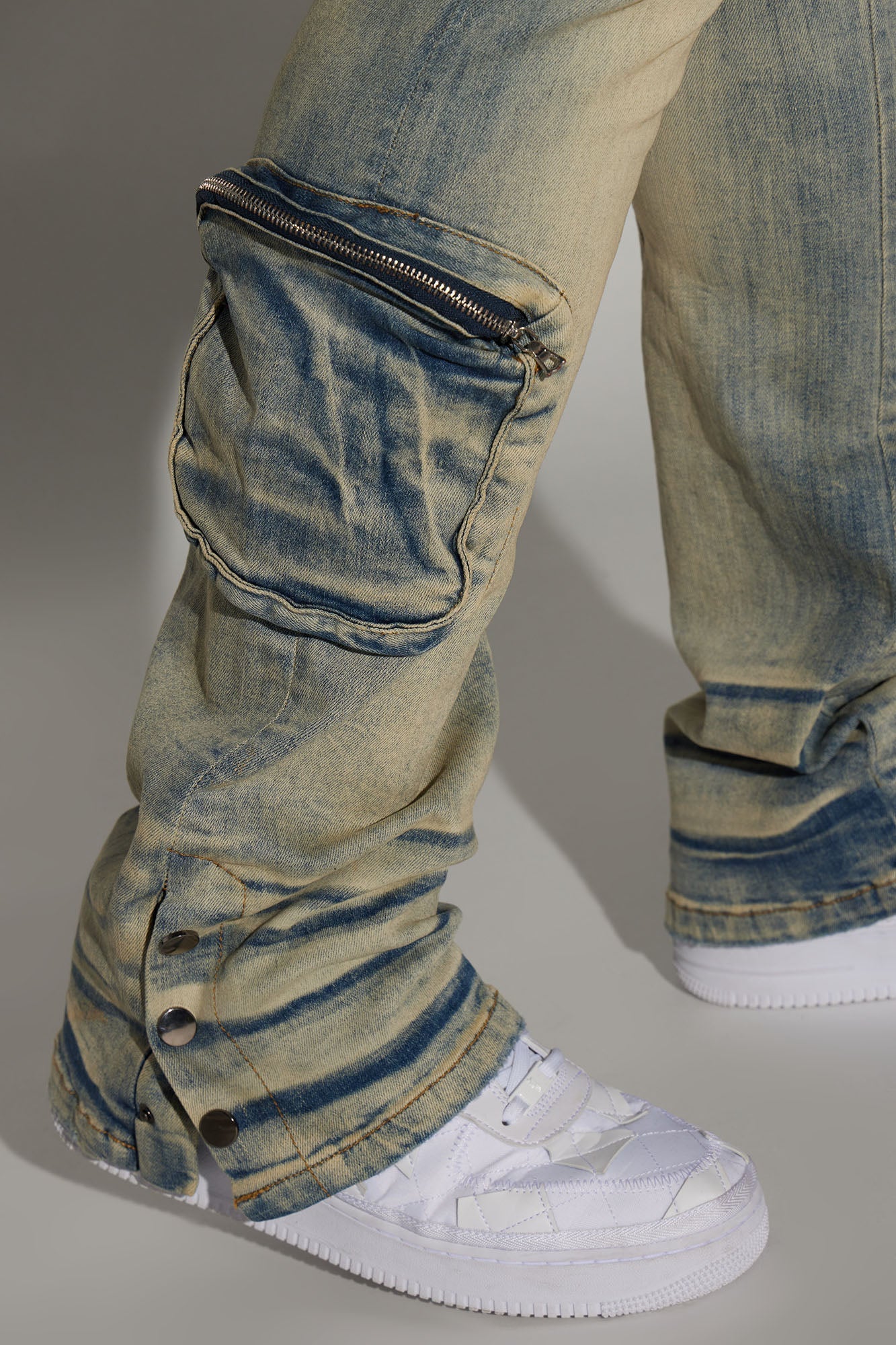 Round Up Stacked Skinny Flare Jeans - Light Wash