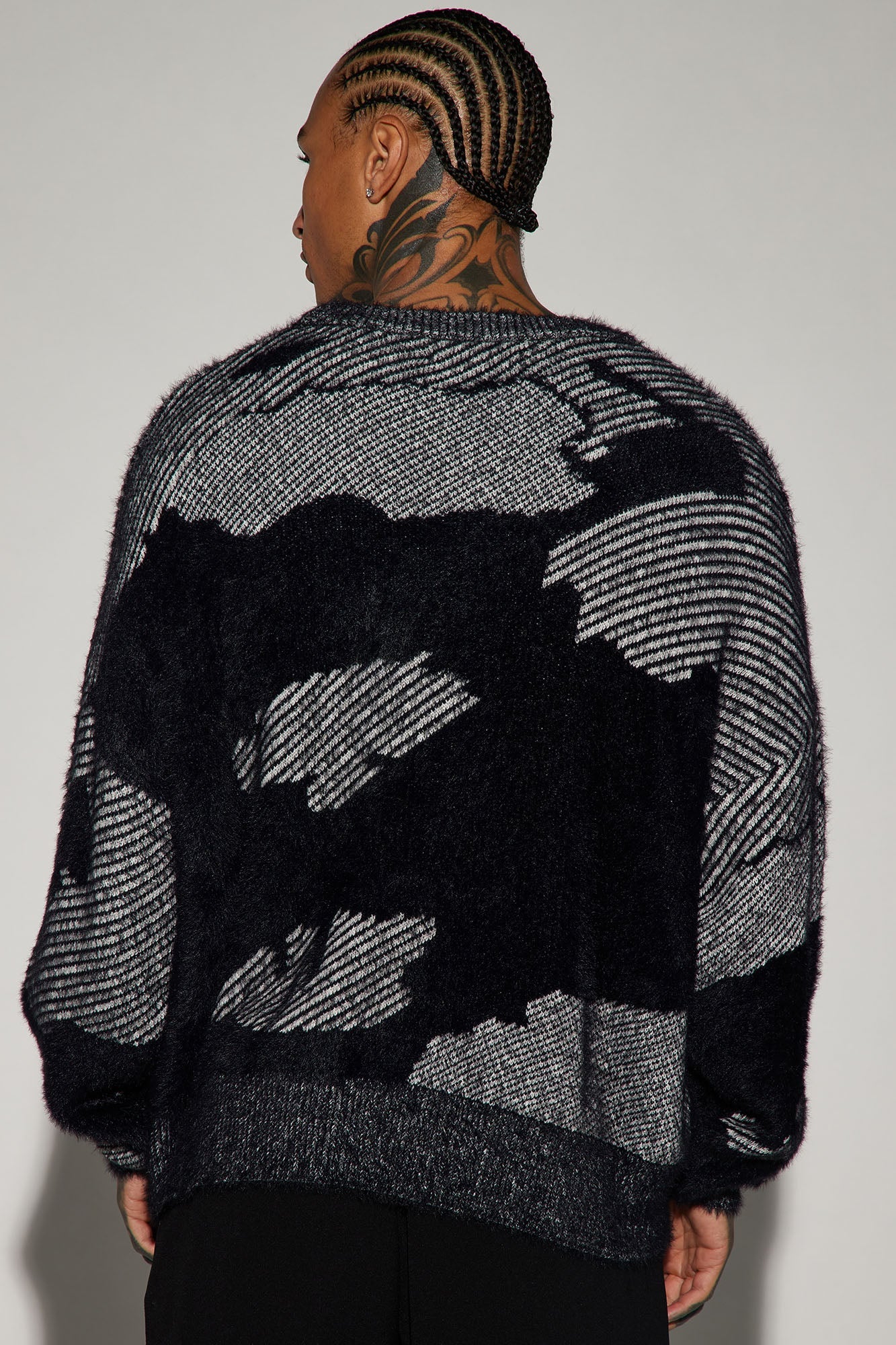 Fuzzy Textured Crewneck Sweater - Black/combo