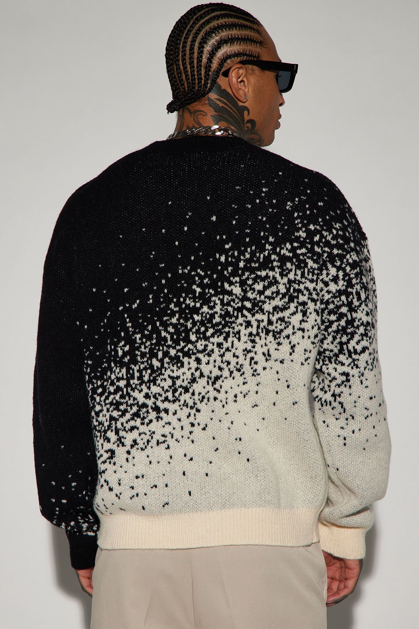 Relaxed Fit Two Tone Crewneck Sweater - Black/combo