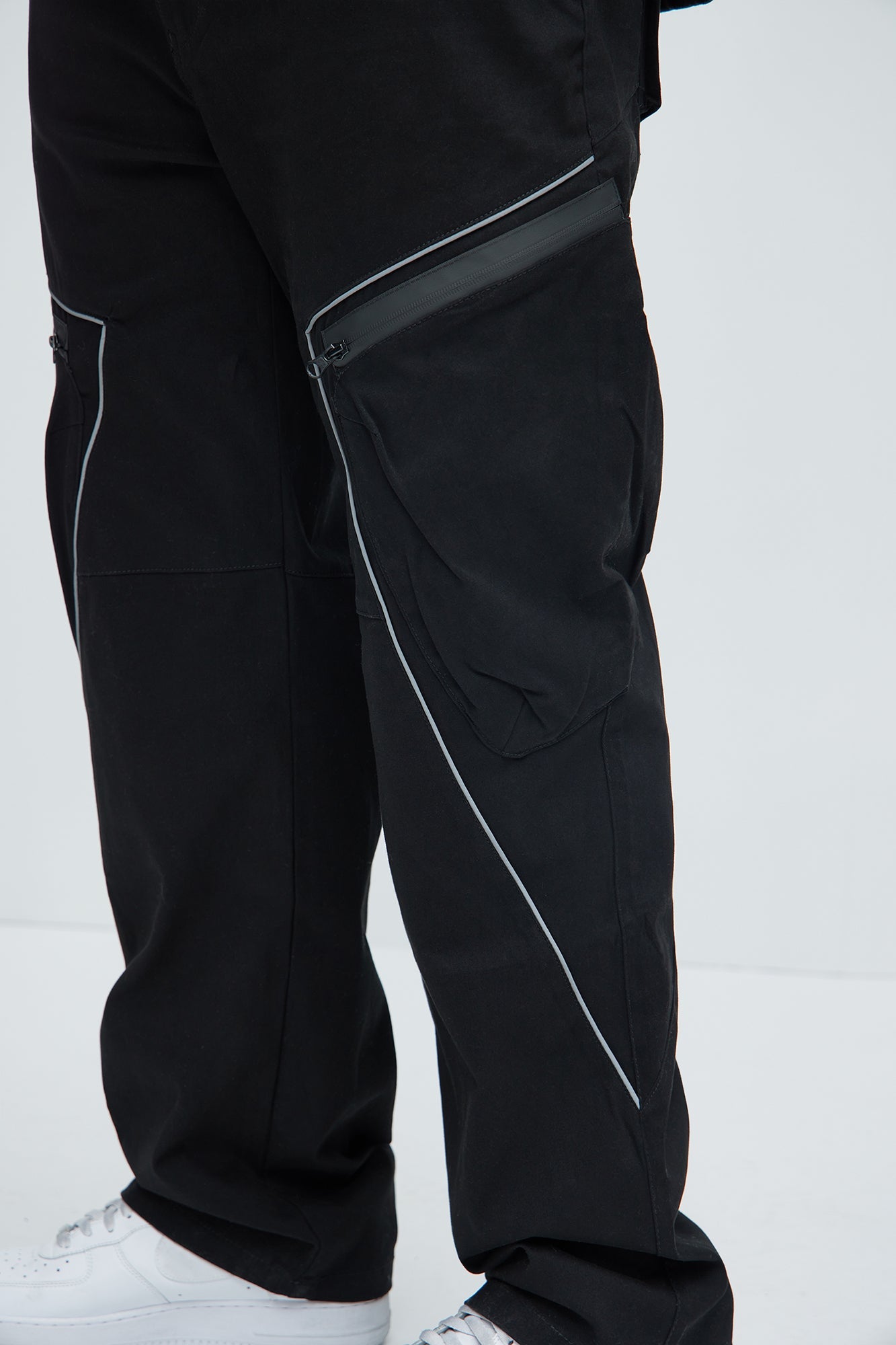 Word On The Street Utility Pants - Black