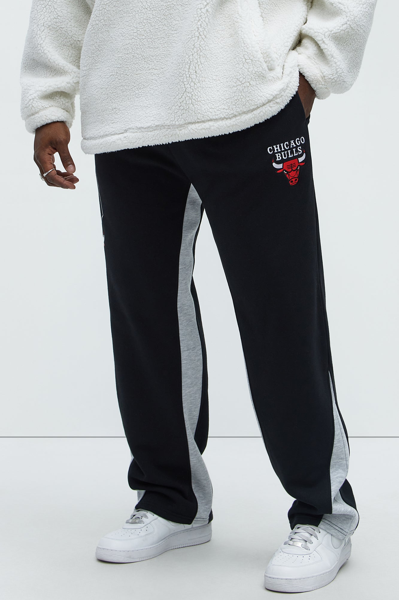 Bulls Backboard Skinny Flare Sweatpants - Red/Black