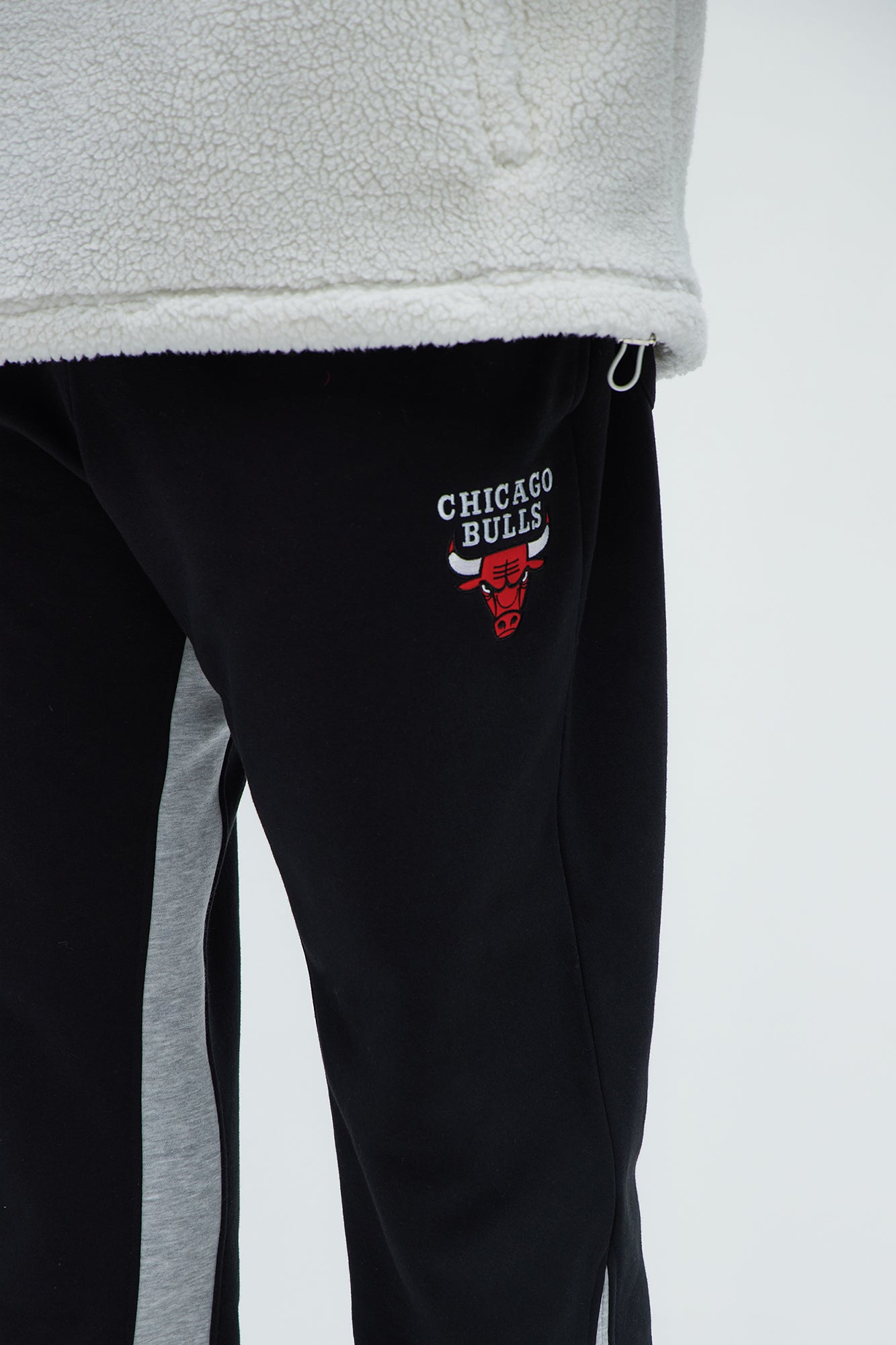 Bulls Backboard Skinny Flare Sweatpants - Red/Black
