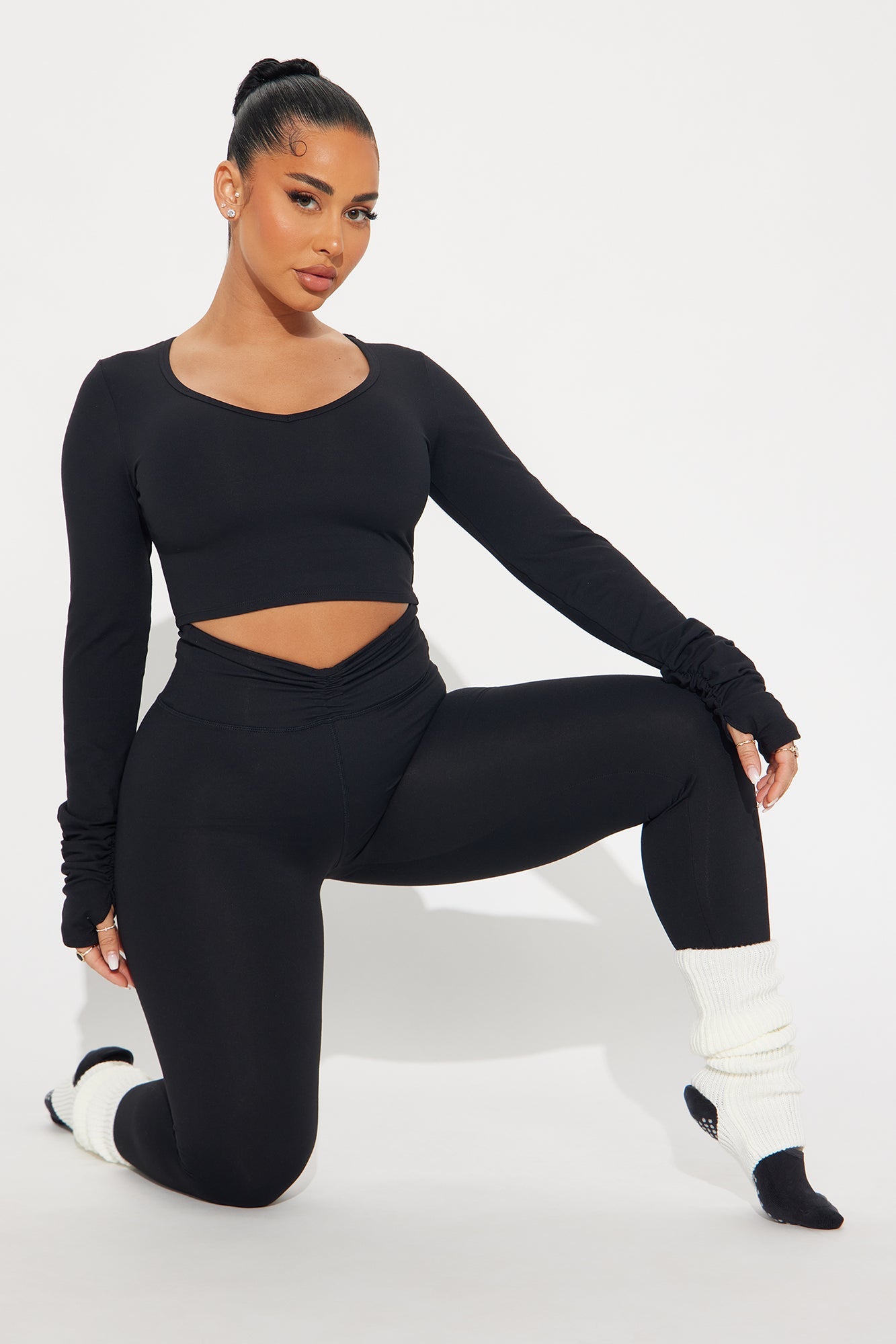 Barre Baddie Super Soft Active Top - Black