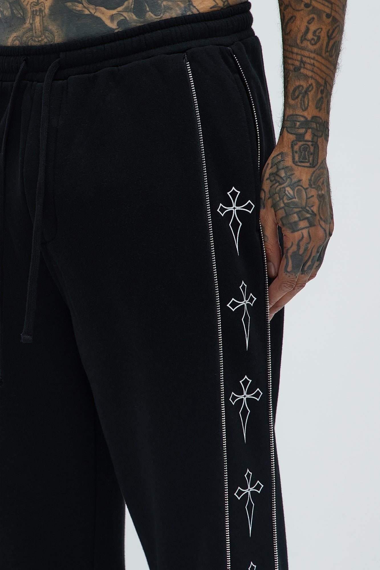 Tyson Cross Straight Sweatpants - Black