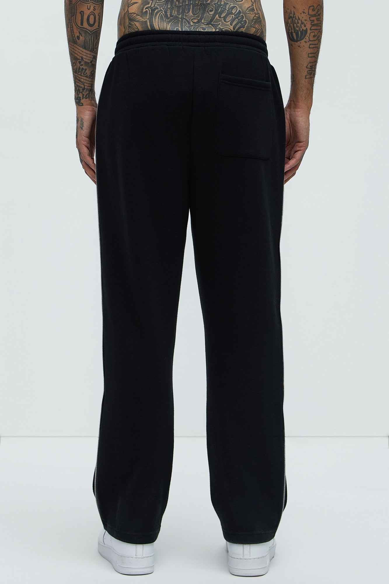 Tyson Cross Straight Sweatpants - Black