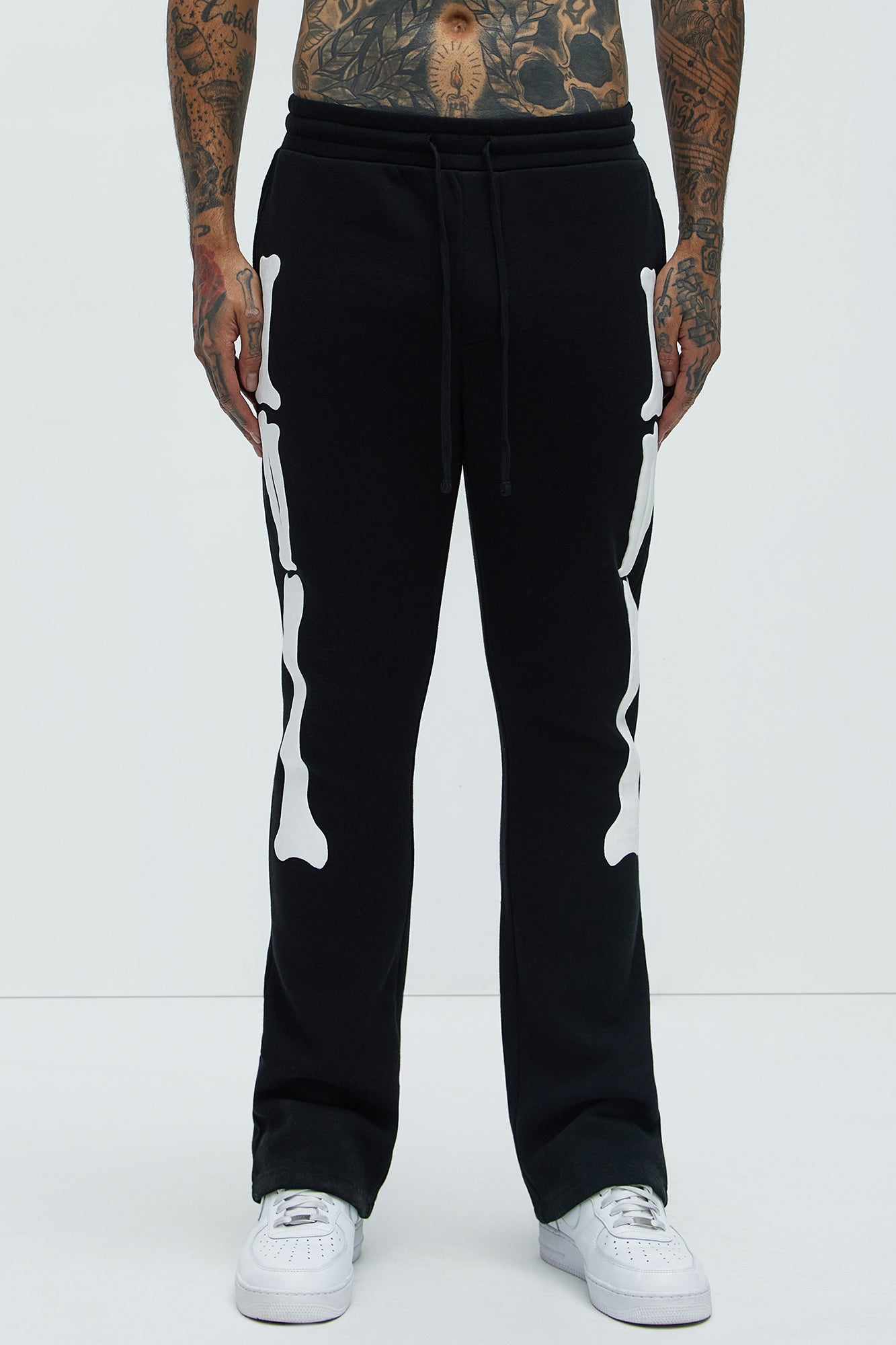 Tyson Bones Skinny Flare Sweatpants - Black