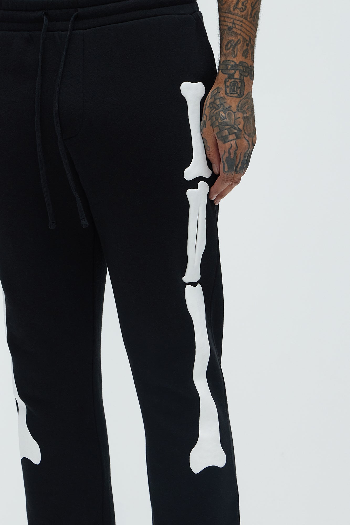 Tyson Bones Skinny Flare Sweatpants - Black