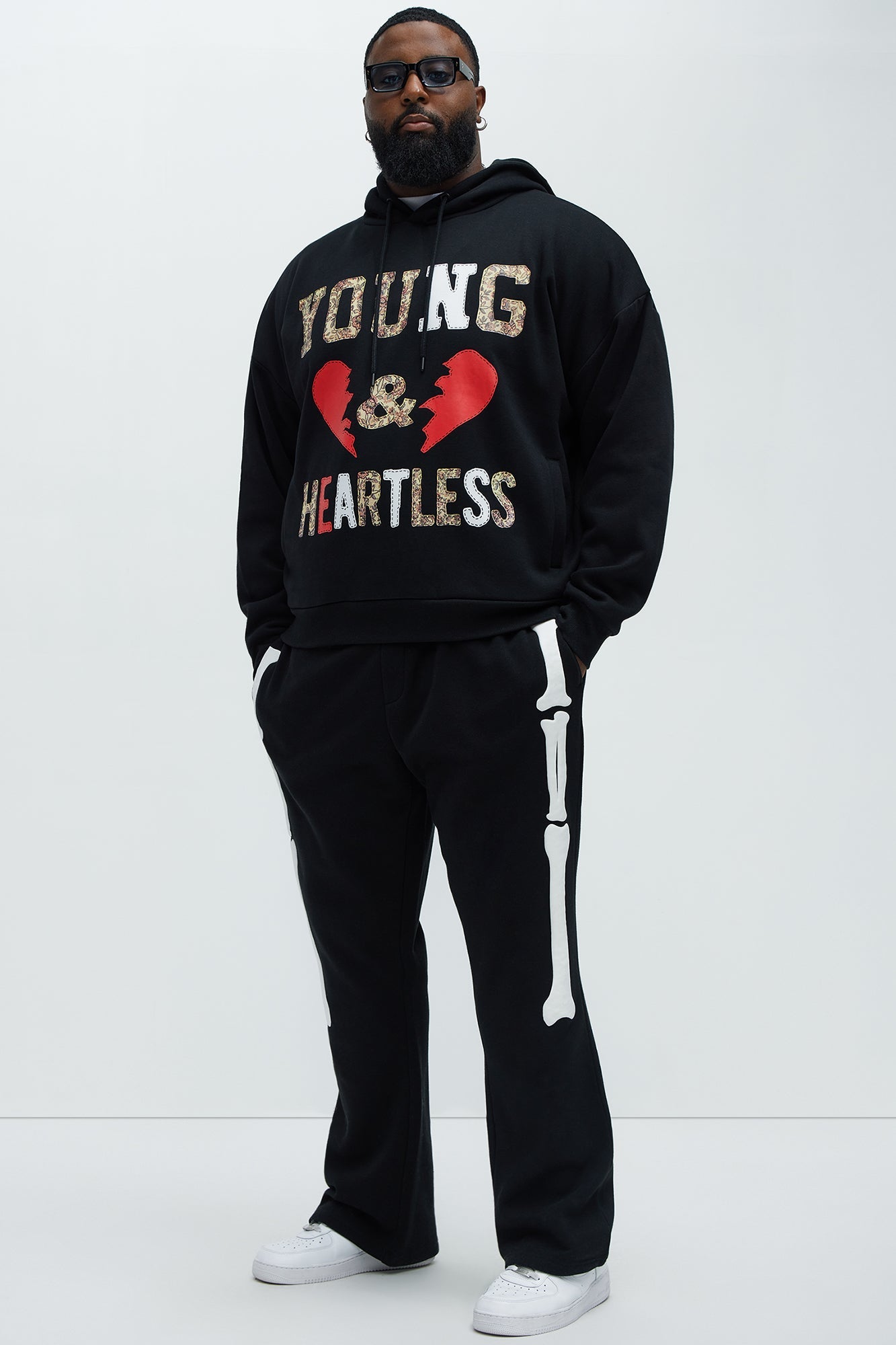 Tyson Bones Skinny Flare Sweatpants - Black