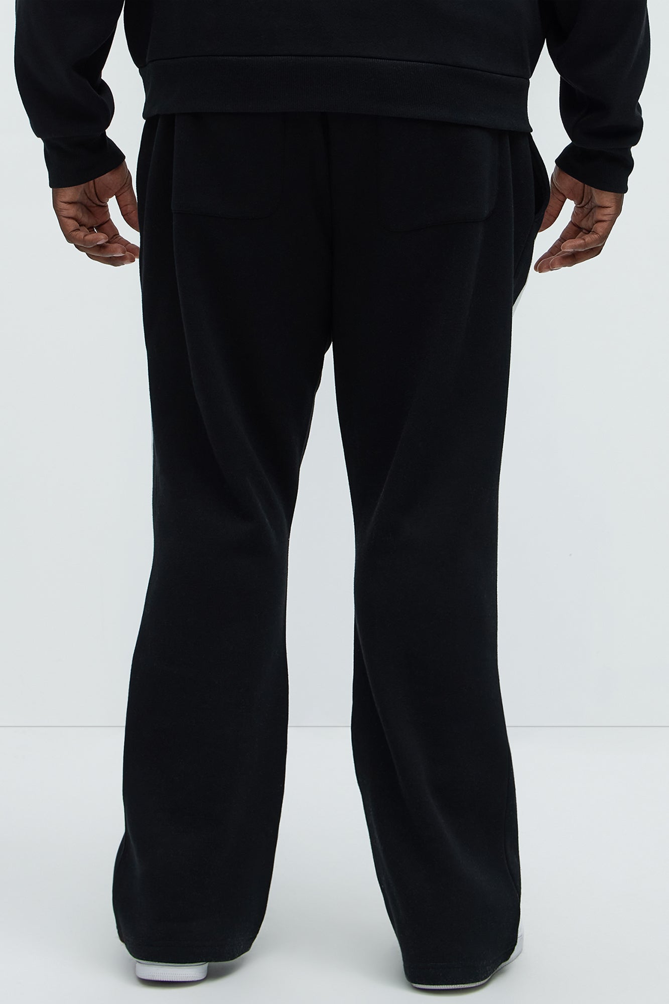 Tyson Bones Skinny Flare Sweatpants - Black