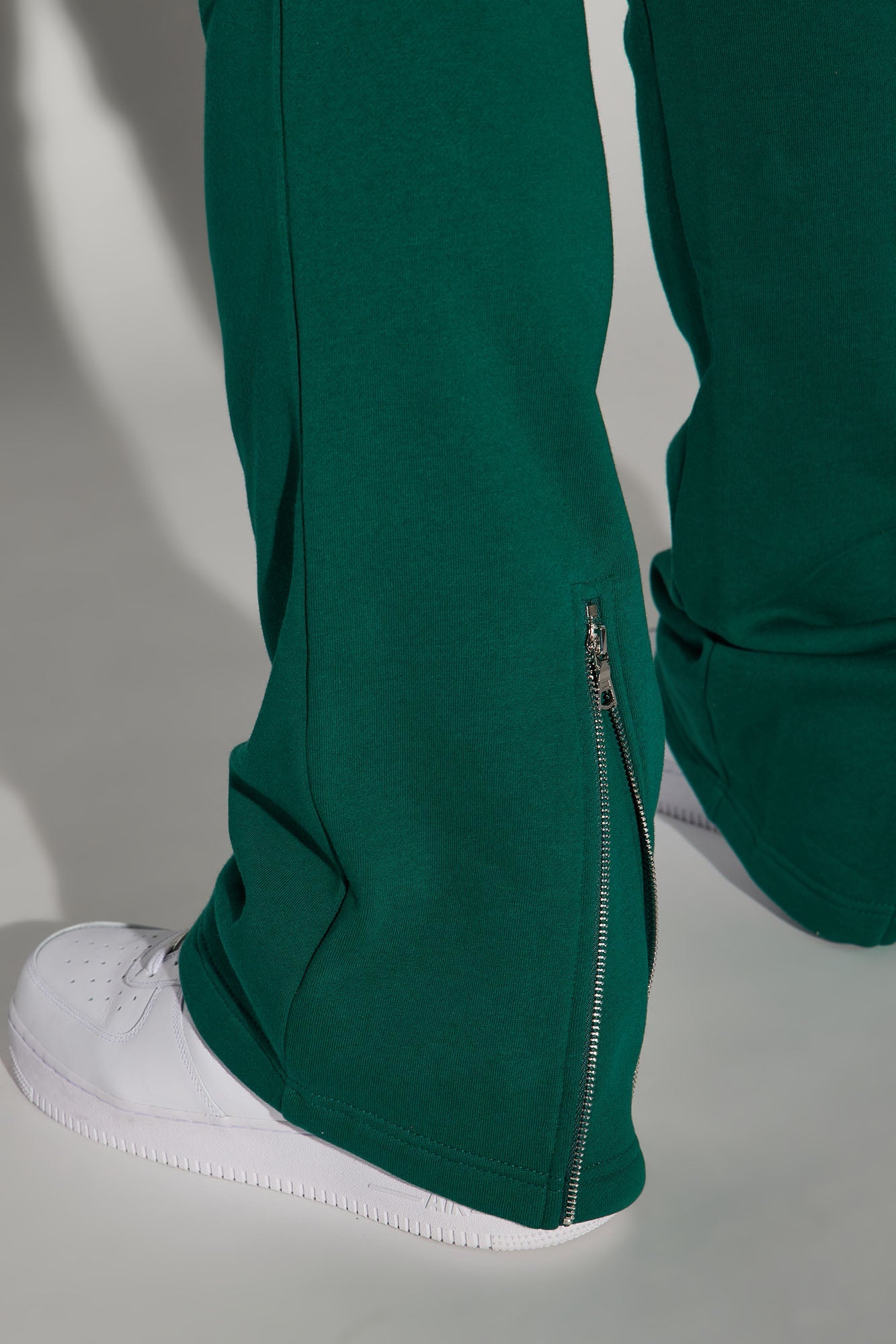 Tyson Back Zipper Skinny Flared Sweatpants - Green